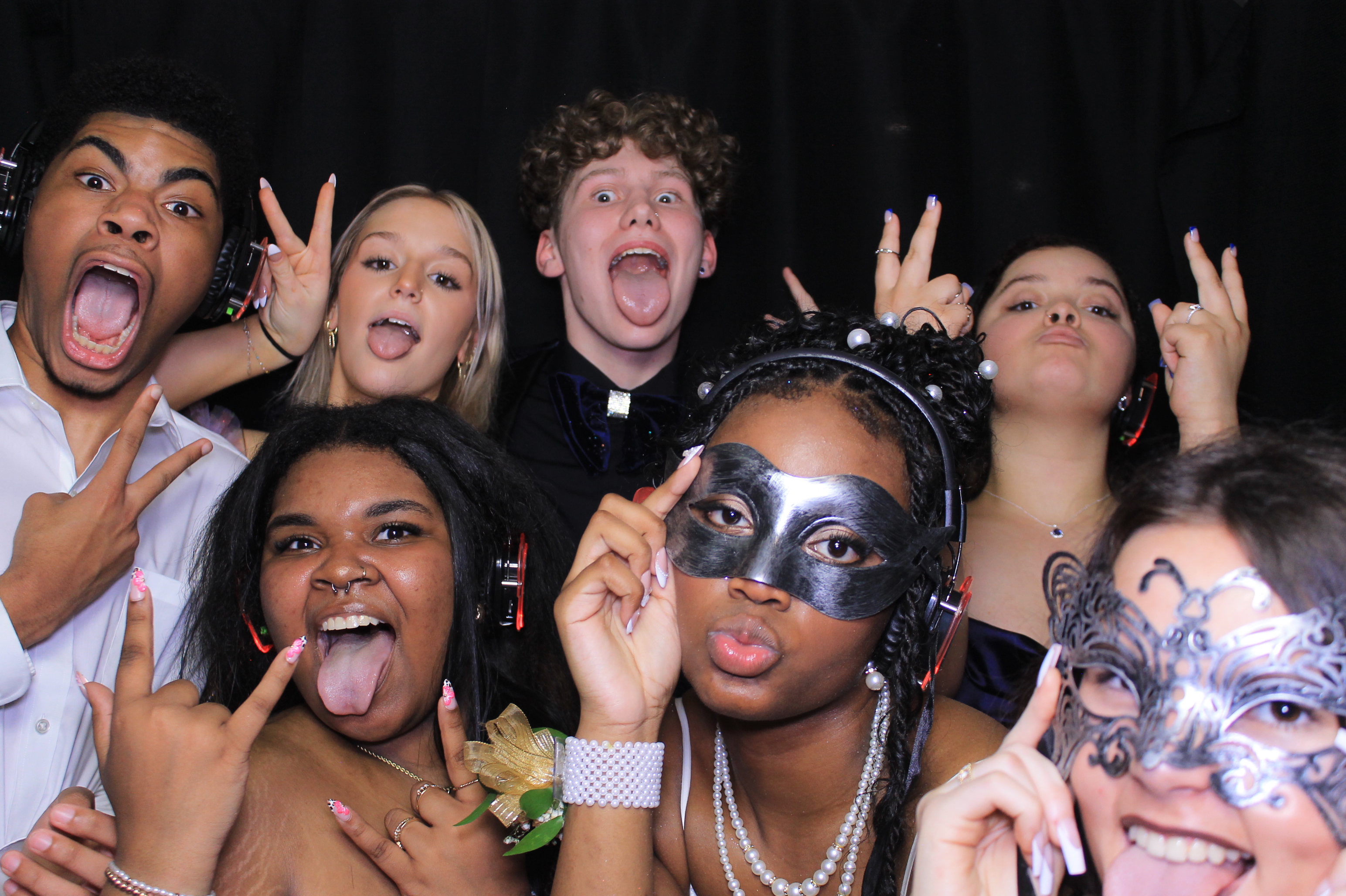 Carroll HS Prom | View more photos from the event at gallery.photoboothcincy.com/u/PhotoBoothCincy/Carroll-HS-Prom-0