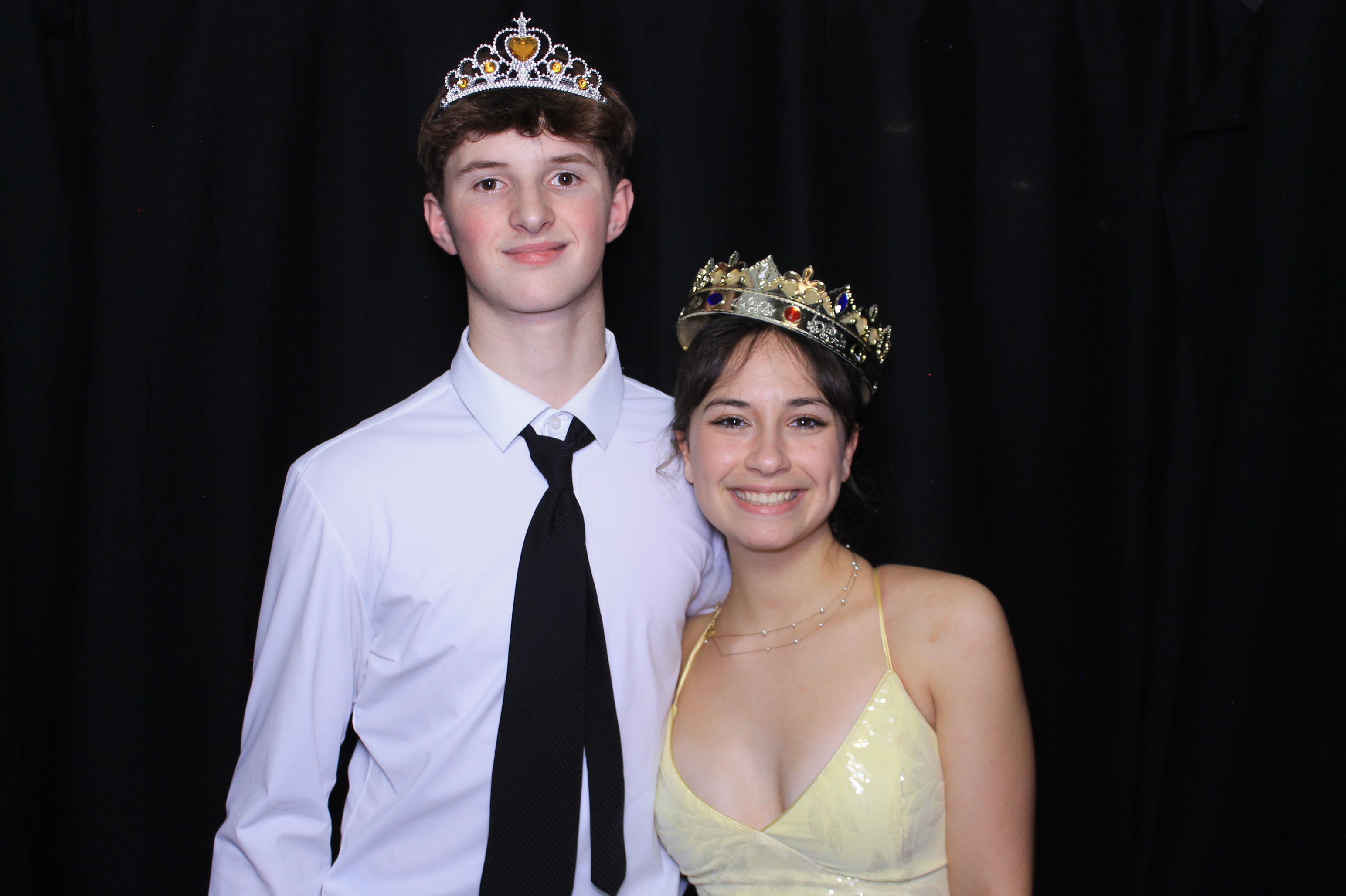 Carroll HS Prom | View more photos from the event at gallery.photoboothcincy.com/u/PhotoBoothCincy/Carroll-HS-Prom-0