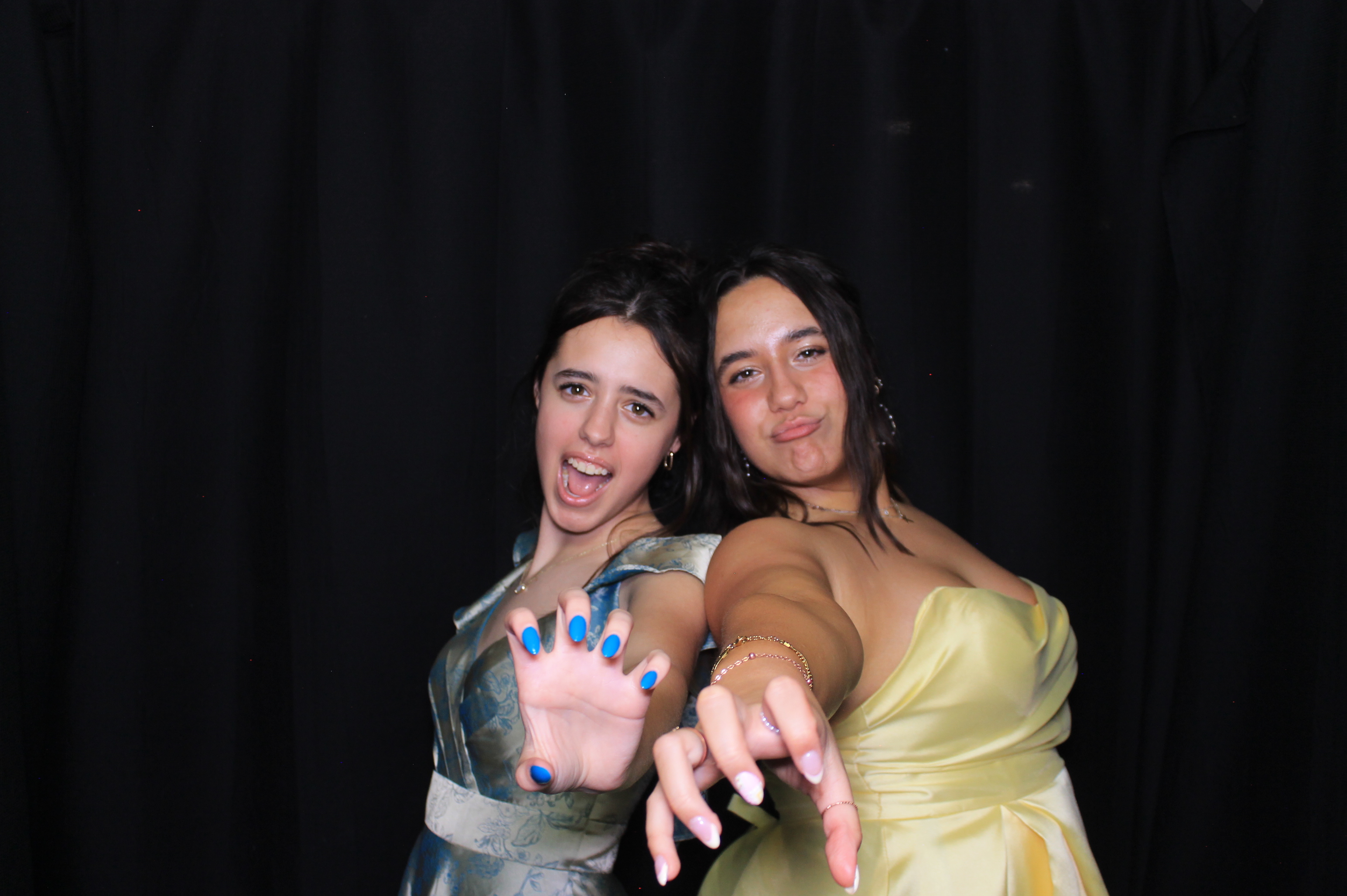 Carroll HS Prom | View more photos from the event at gallery.photoboothcincy.com/u/PhotoBoothCincy/Carroll-HS-Prom-0