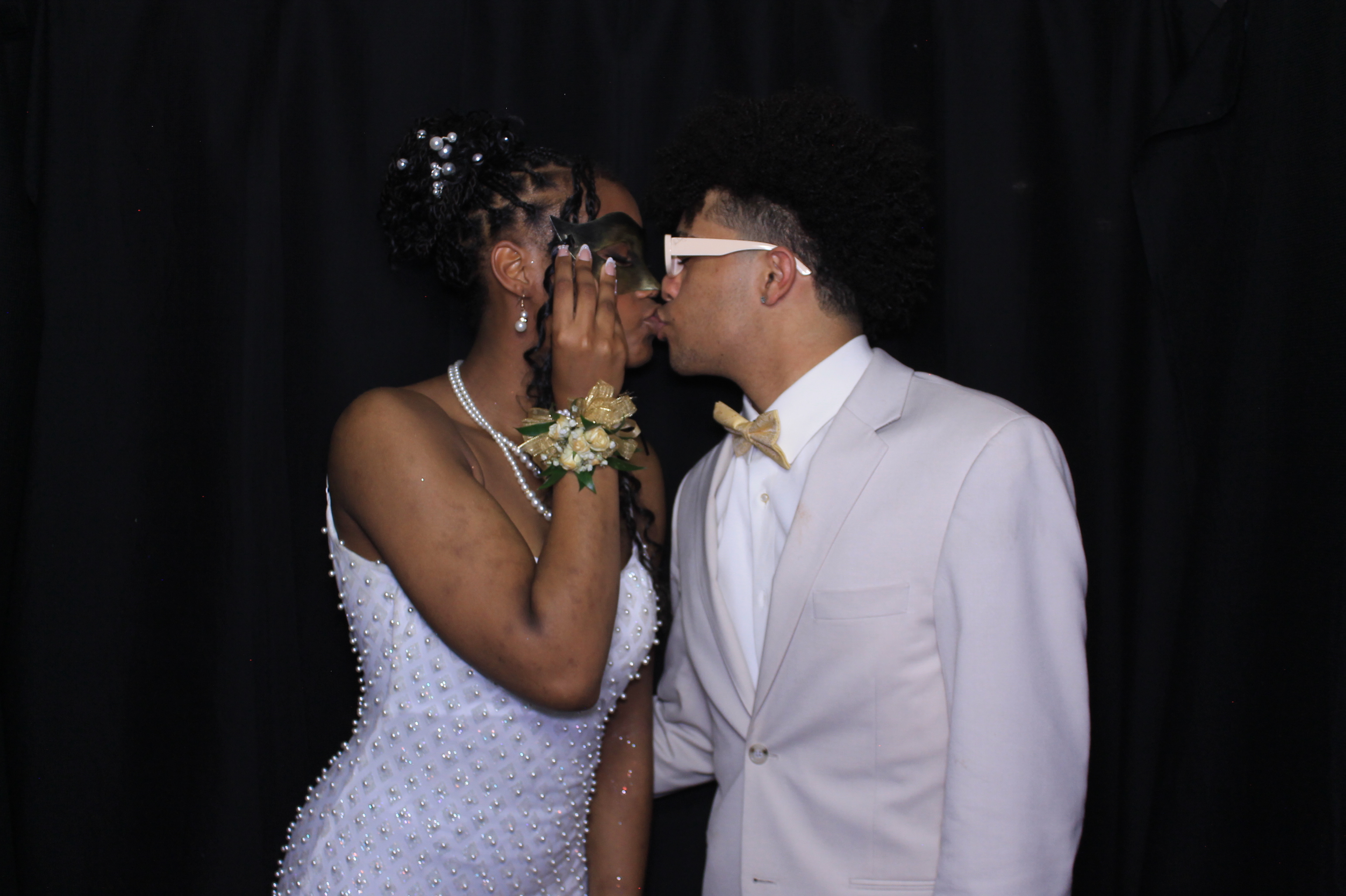 Carroll HS Prom | View more photos from the event at gallery.photoboothcincy.com/u/PhotoBoothCincy/Carroll-HS-Prom-0