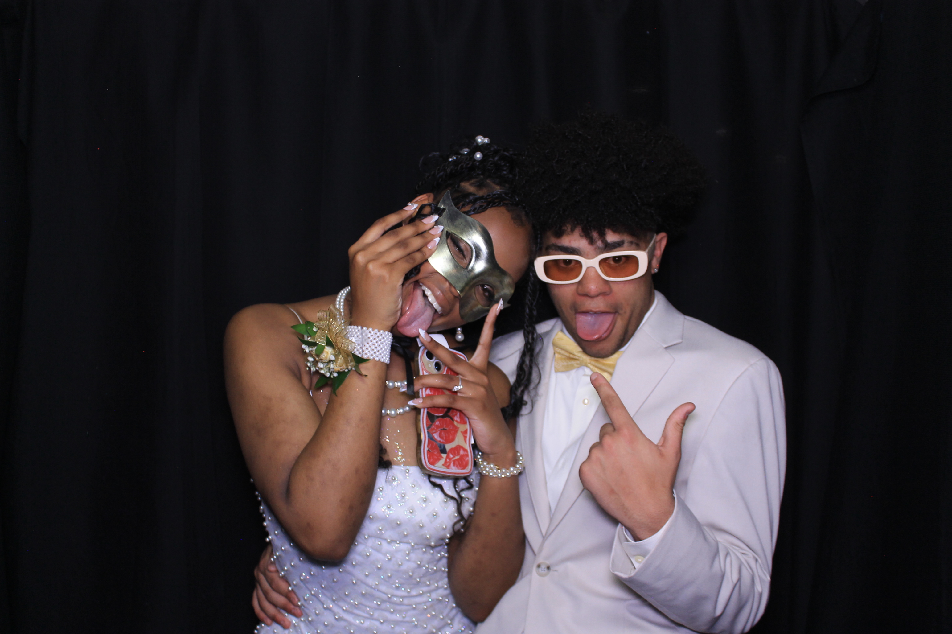 Carroll HS Prom | View more photos from the event at gallery.photoboothcincy.com/u/PhotoBoothCincy/Carroll-HS-Prom-0