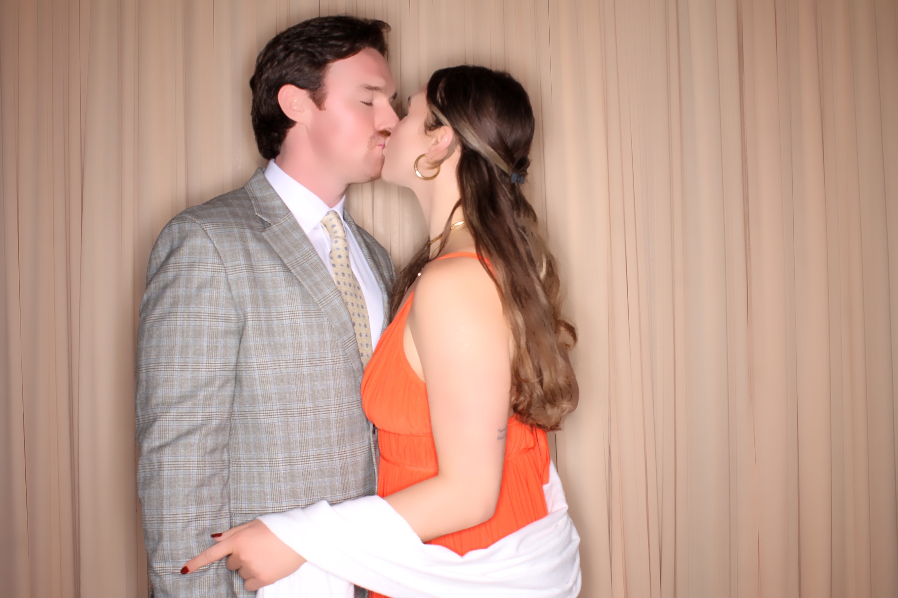 Catherine & John | View more photos from the event at gallery.photoboothcincy.com/u/PhotoBoothCincy/Catherine-John