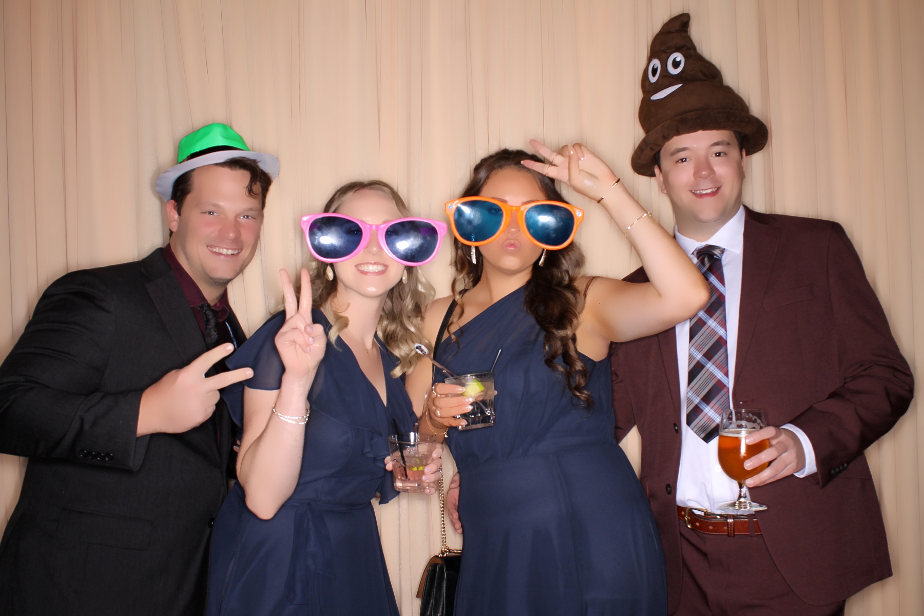 Catherine & John | View more photos from the event at gallery.photoboothcincy.com/u/PhotoBoothCincy/Catherine-John