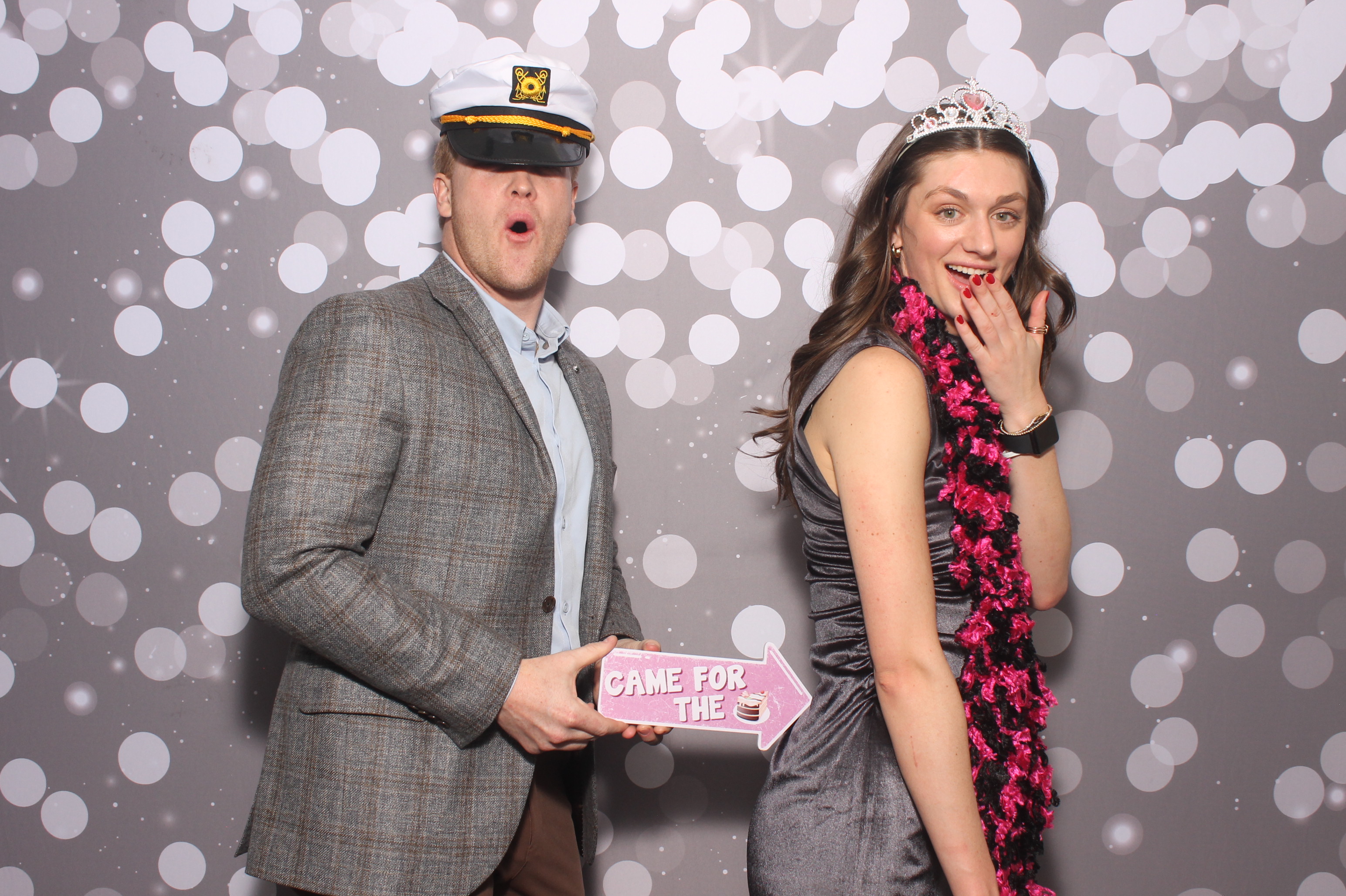 Catie & Gabe  | View more photos from the event at gallery.photoboothcincy.com/u/PhotoBoothCincy/Catie-Gabe