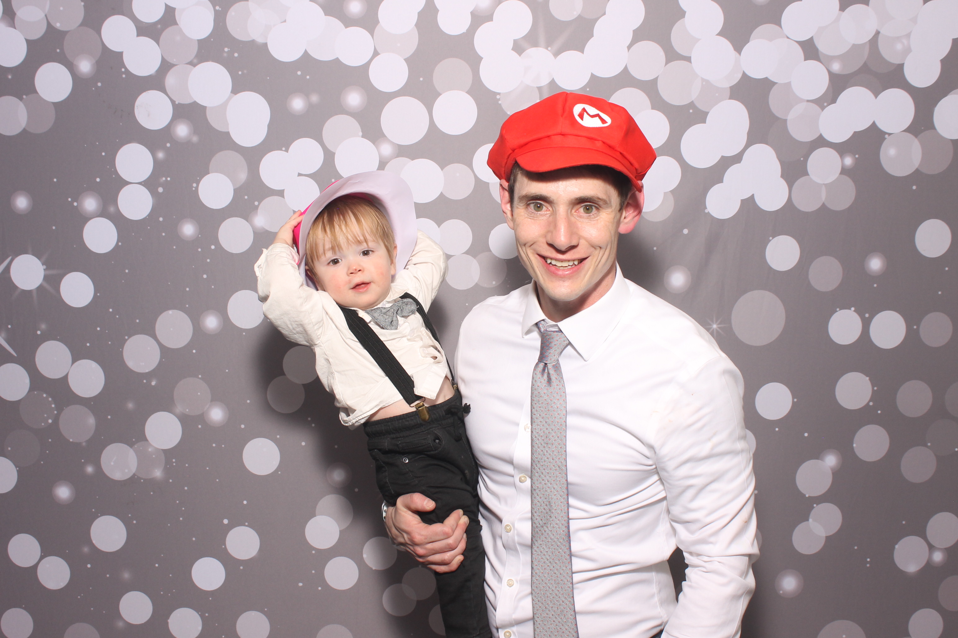 Catie & Gabe  | View more photos from the event at gallery.photoboothcincy.com/u/PhotoBoothCincy/Catie-Gabe
