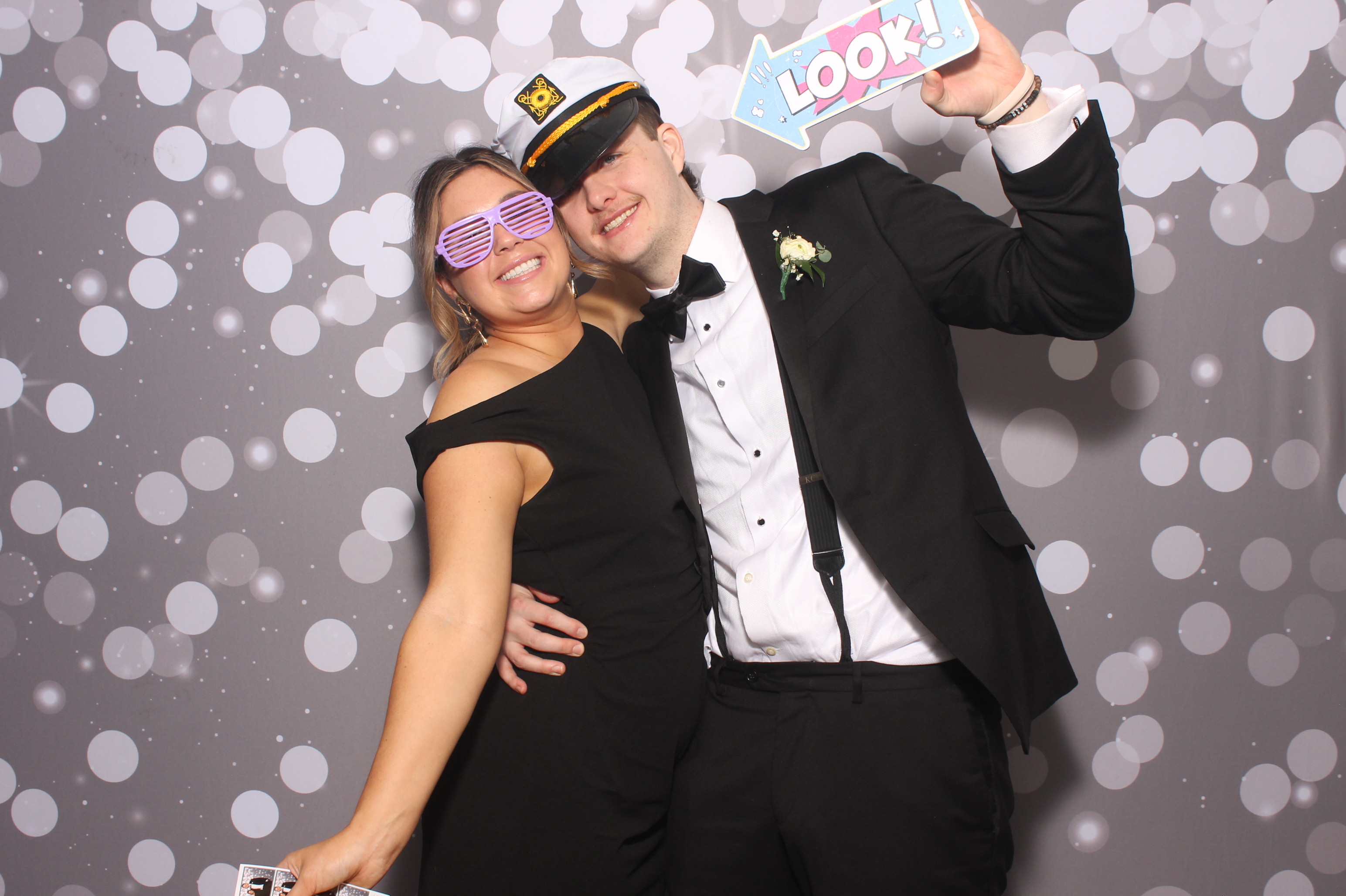 Catie & Gabe  | View more photos from the event at gallery.photoboothcincy.com/u/PhotoBoothCincy/Catie-Gabe