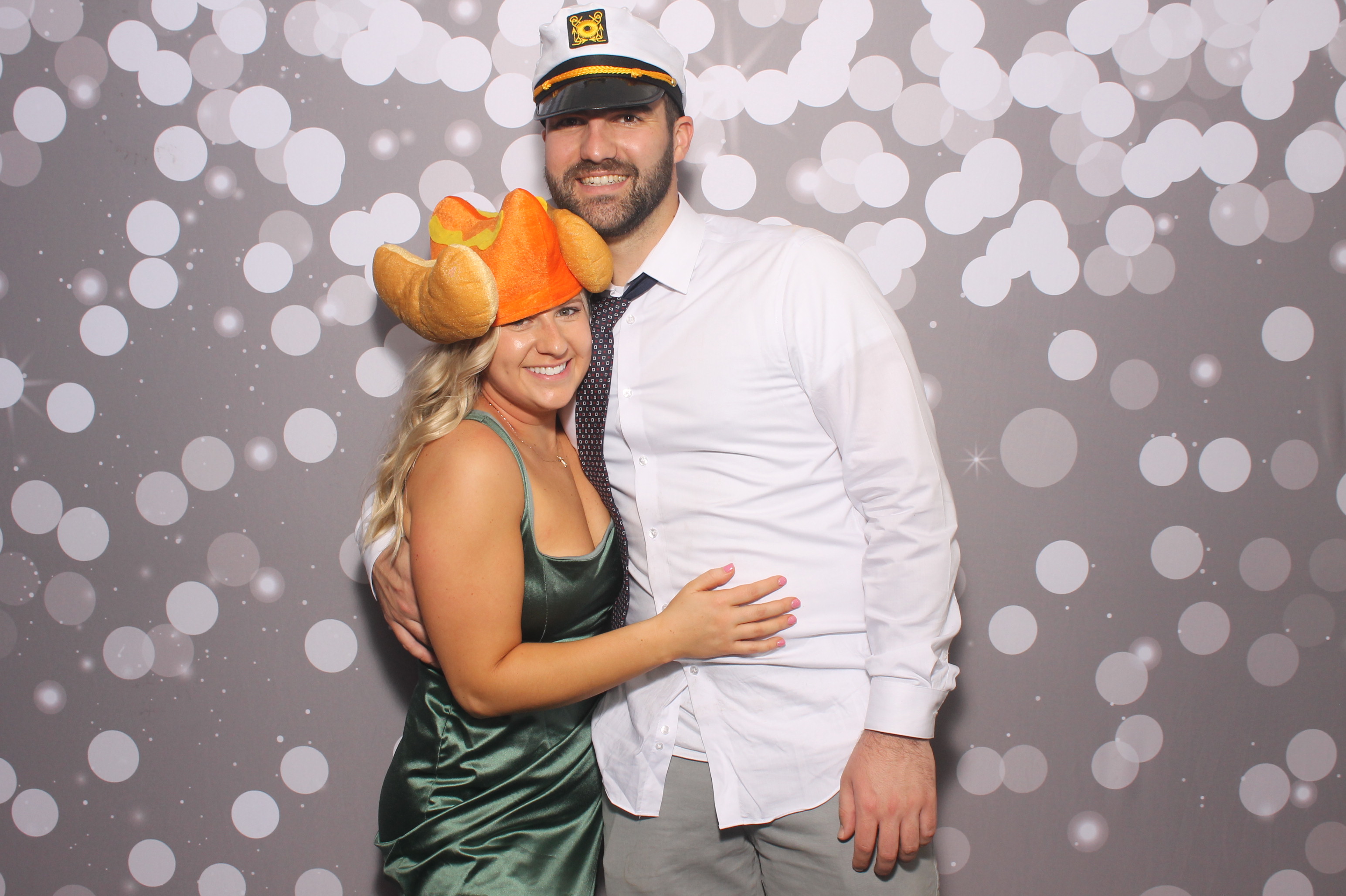 Catie & Gabe  | View more photos from the event at gallery.photoboothcincy.com/u/PhotoBoothCincy/Catie-Gabe