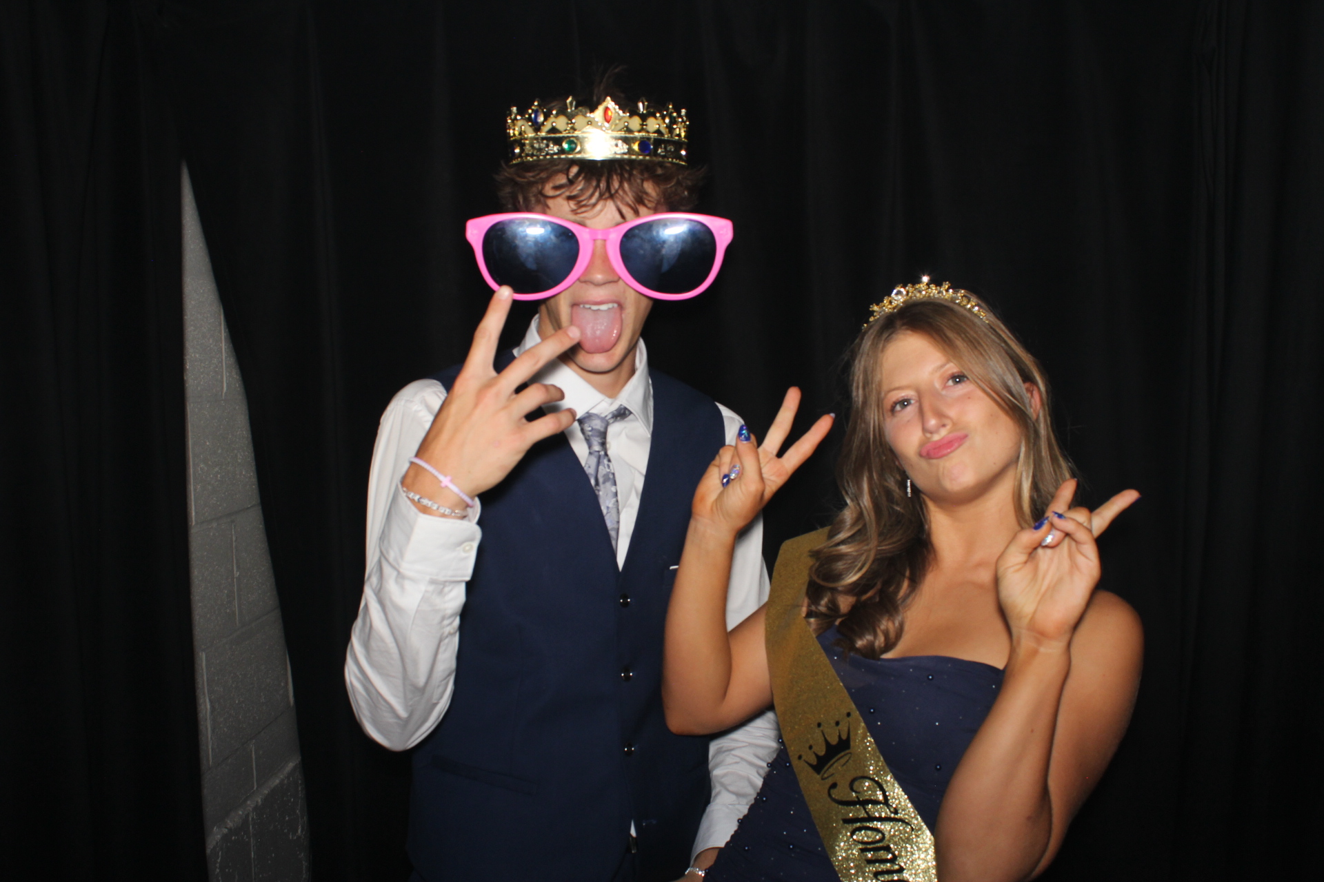 Chess Christian School HoCo 2025 | View more photos from the event at gallery.photoboothcincy.com/u/PhotoBoothCincy/Chess-Christian-School-HoCo-2025
