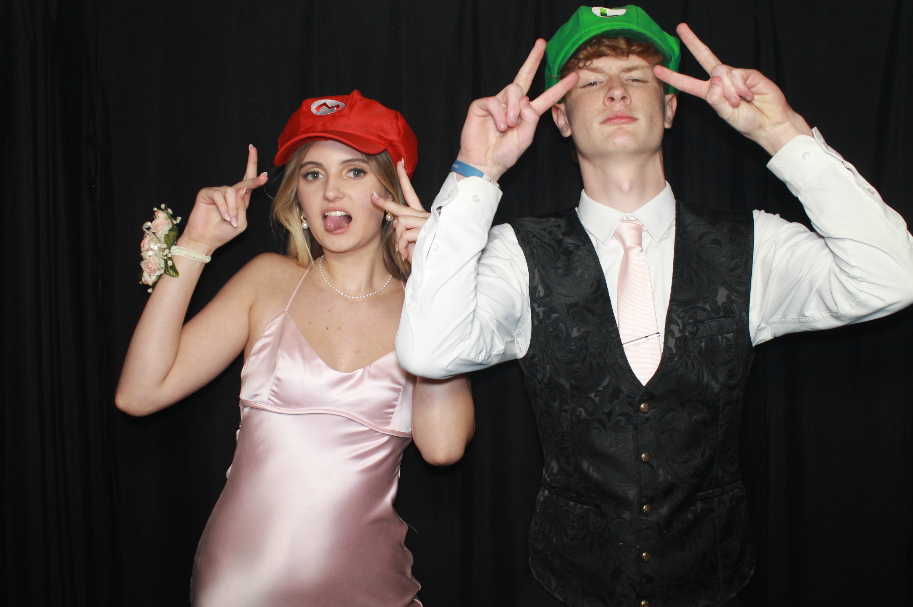 Chess Prom 2025 | View more photos from the event at gallery.photoboothcincy.com/u/PhotoBoothCincy/Chess-Prom-2025