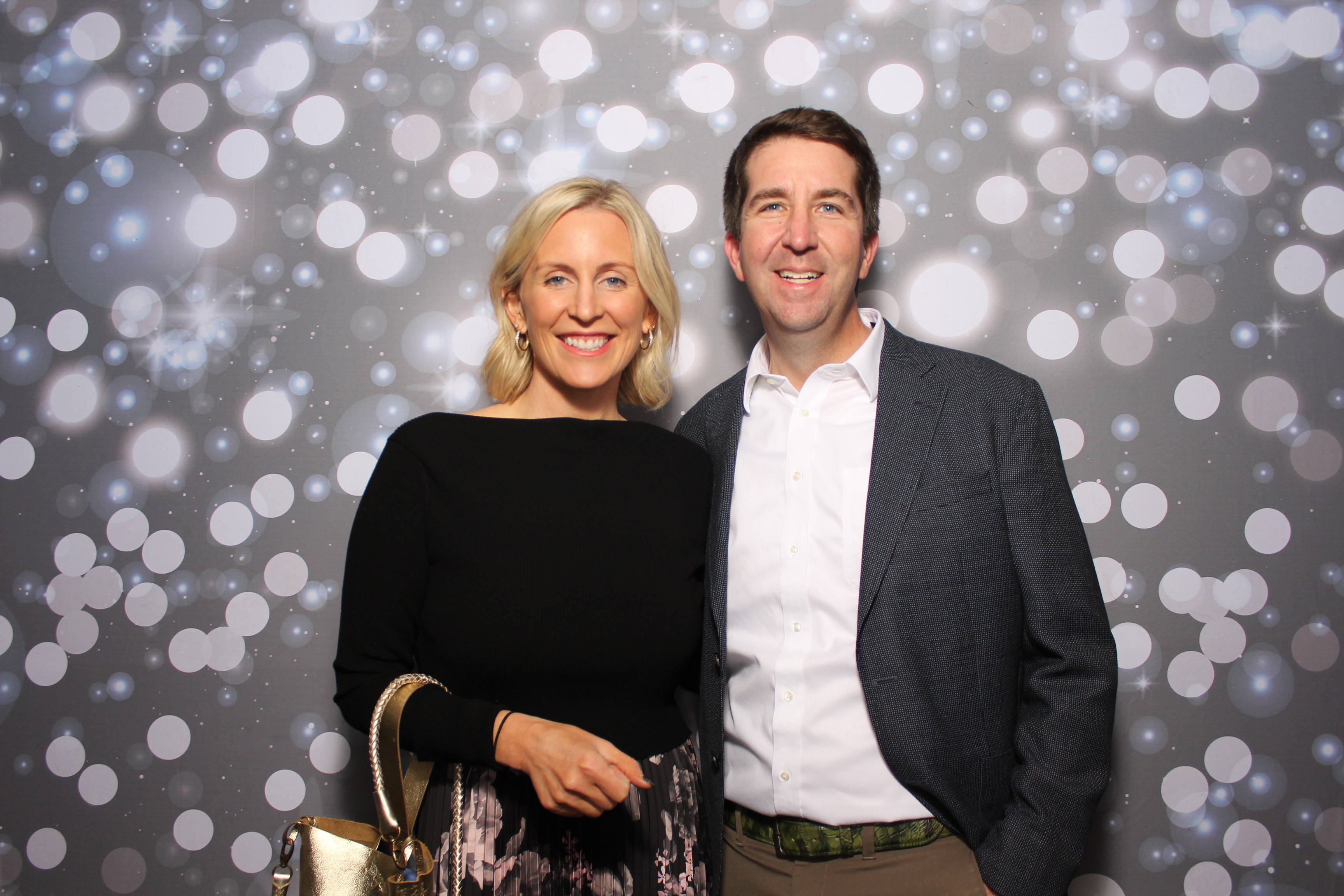 Coldwell Bank Holiday Party | View more photos from the event at gallery.photoboothcincy.com/u/PhotoBoothCincy/Coldwell-Bank-Holiday-Party