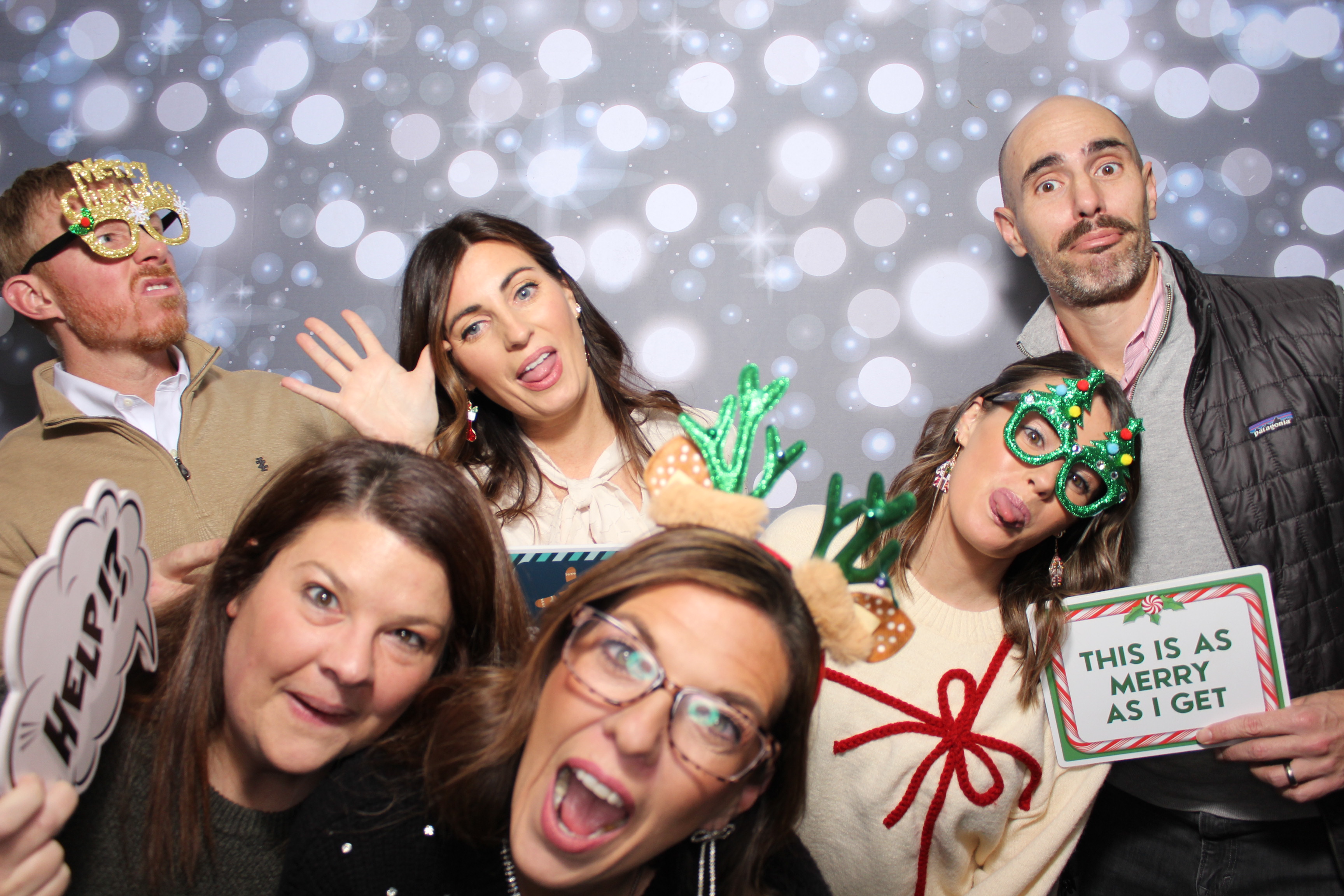 Coldwell Bank Holiday Party | View more photos from the event at gallery.photoboothcincy.com/u/PhotoBoothCincy/Coldwell-Bank-Holiday-Party