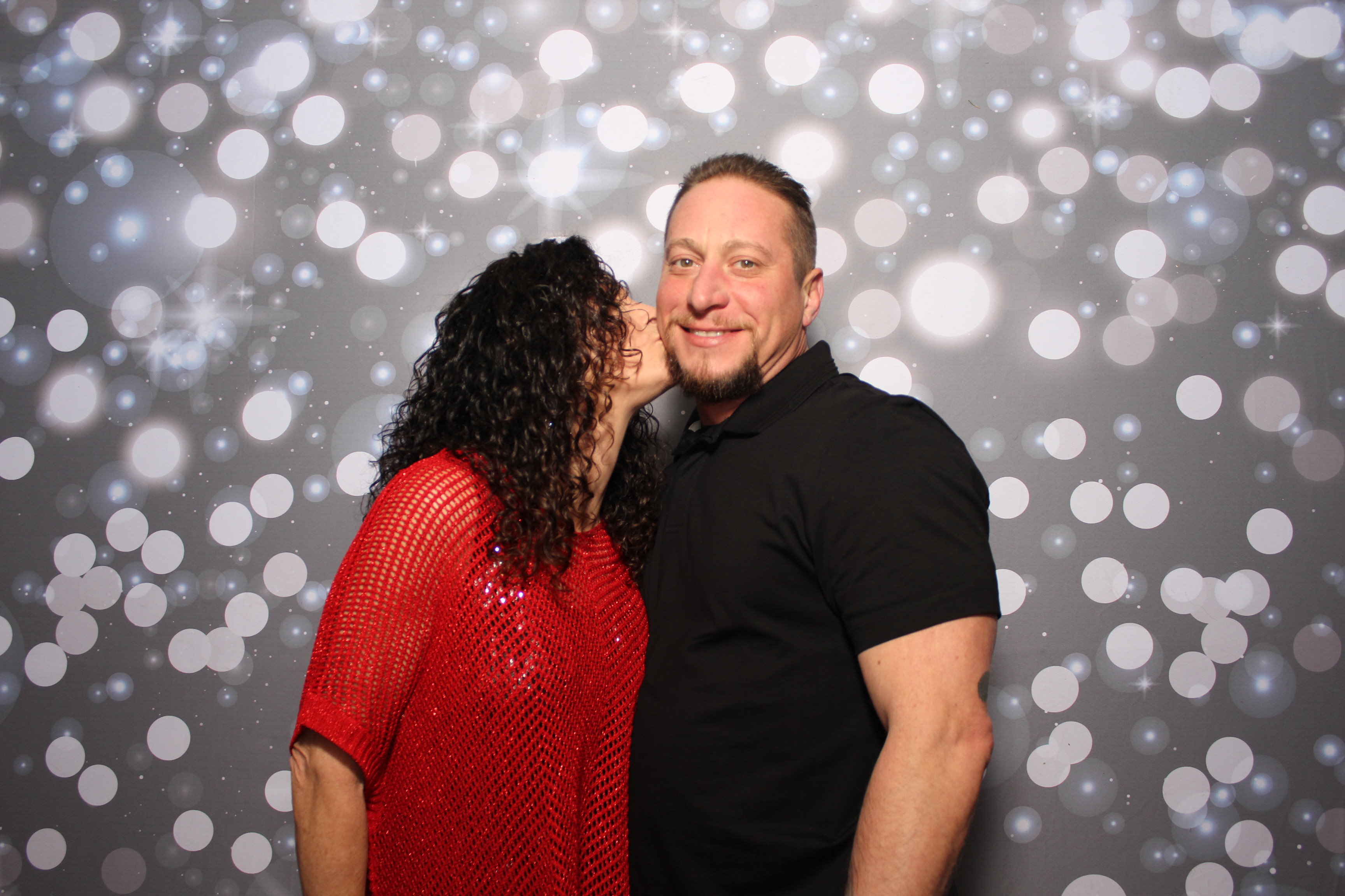 Coldwell Bank Holiday Party | View more photos from the event at gallery.photoboothcincy.com/u/PhotoBoothCincy/Coldwell-Bank-Holiday-Party