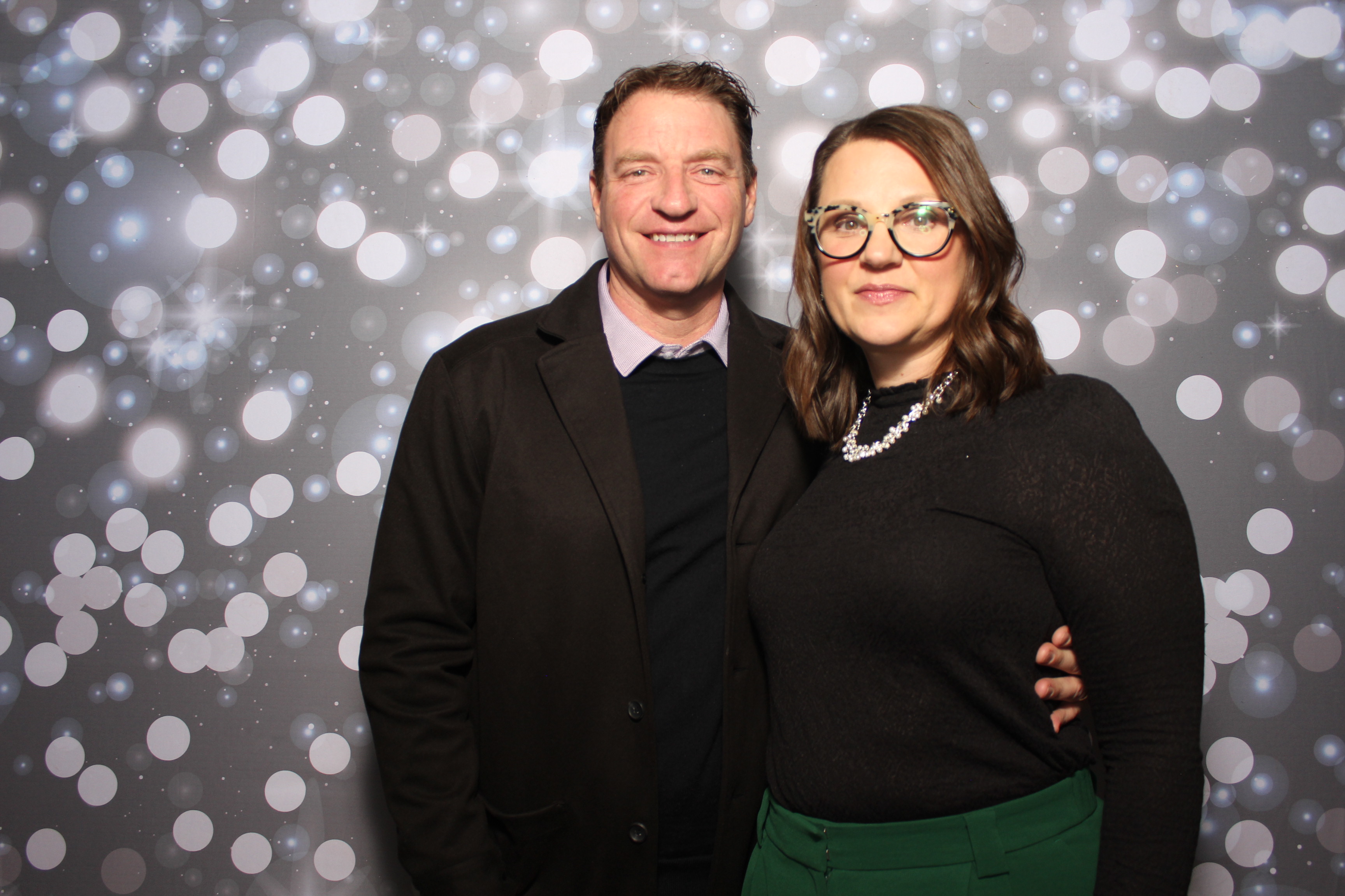 Coldwell Bank Holiday Party | View more photos from the event at gallery.photoboothcincy.com/u/PhotoBoothCincy/Coldwell-Bank-Holiday-Party