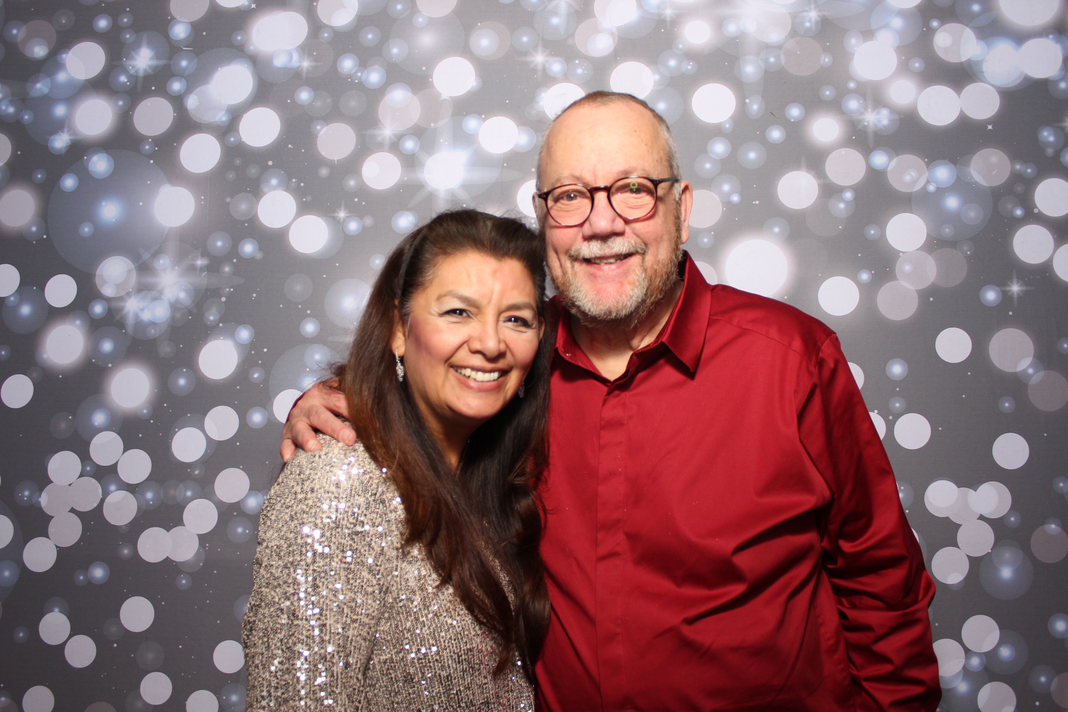 Coldwell Bank Holiday Party | View more photos from the event at gallery.photoboothcincy.com/u/PhotoBoothCincy/Coldwell-Bank-Holiday-Party