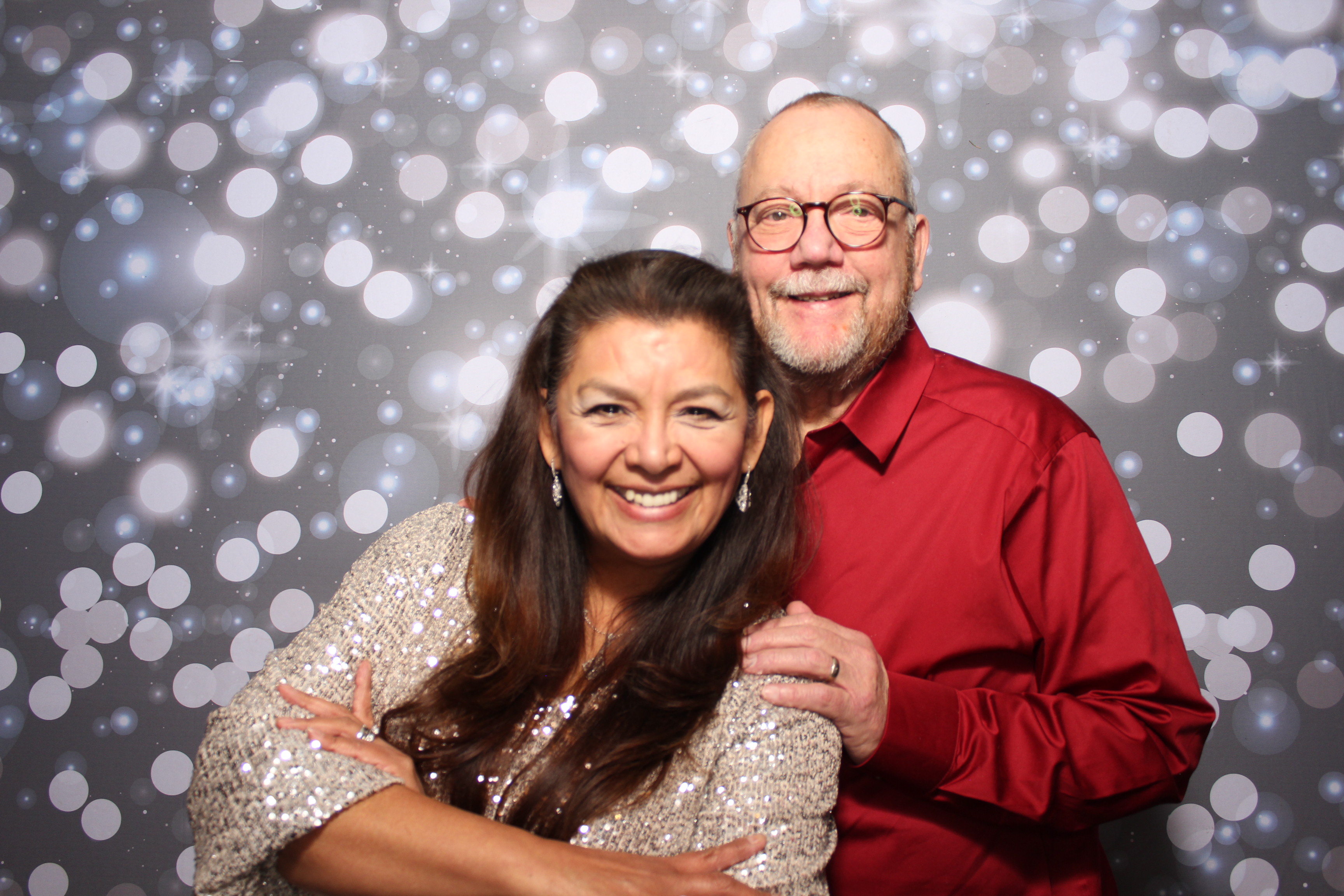 Coldwell Bank Holiday Party | View more photos from the event at gallery.photoboothcincy.com/u/PhotoBoothCincy/Coldwell-Bank-Holiday-Party