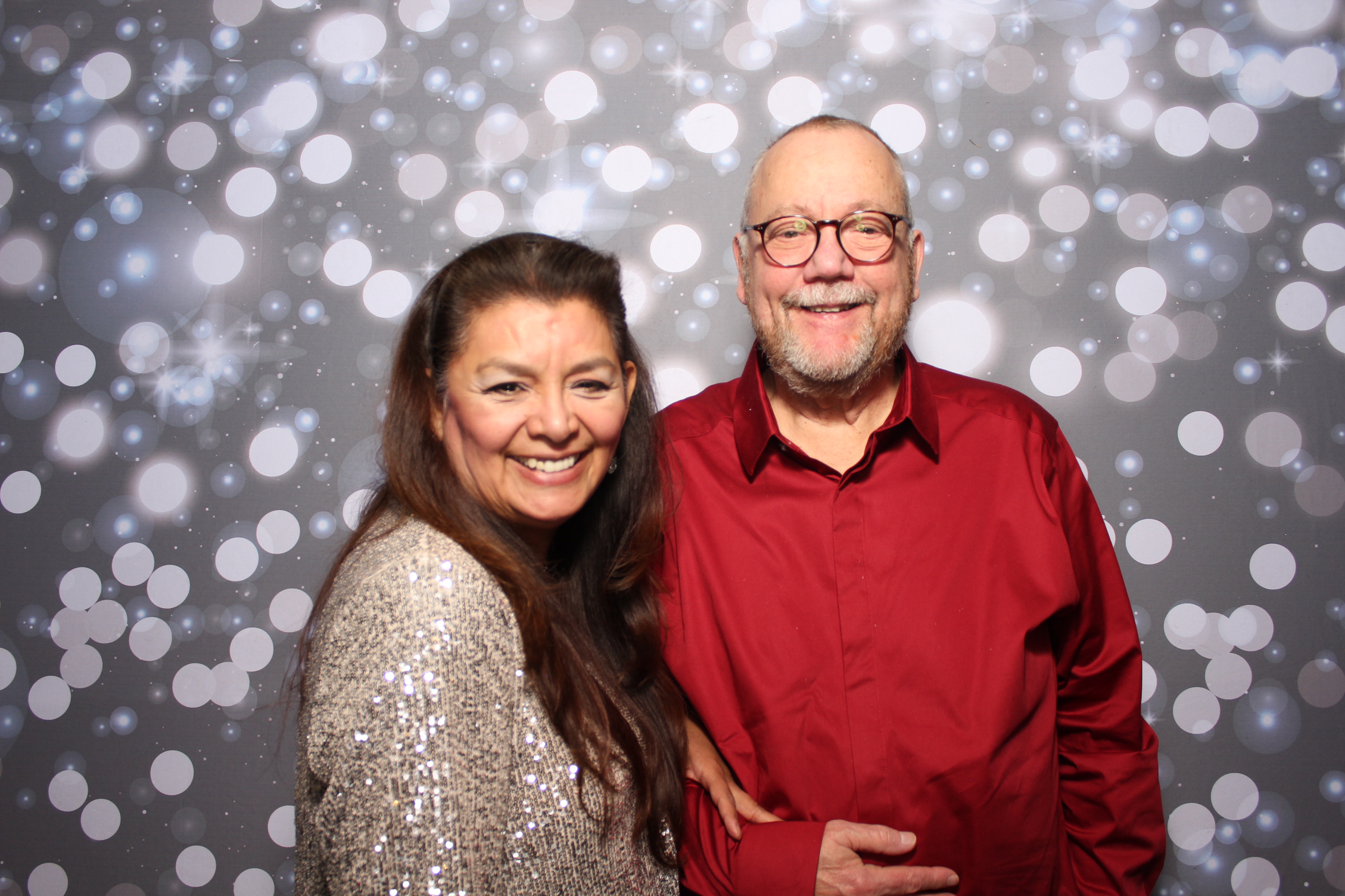 Coldwell Bank Holiday Party | View more photos from the event at gallery.photoboothcincy.com/u/PhotoBoothCincy/Coldwell-Bank-Holiday-Party