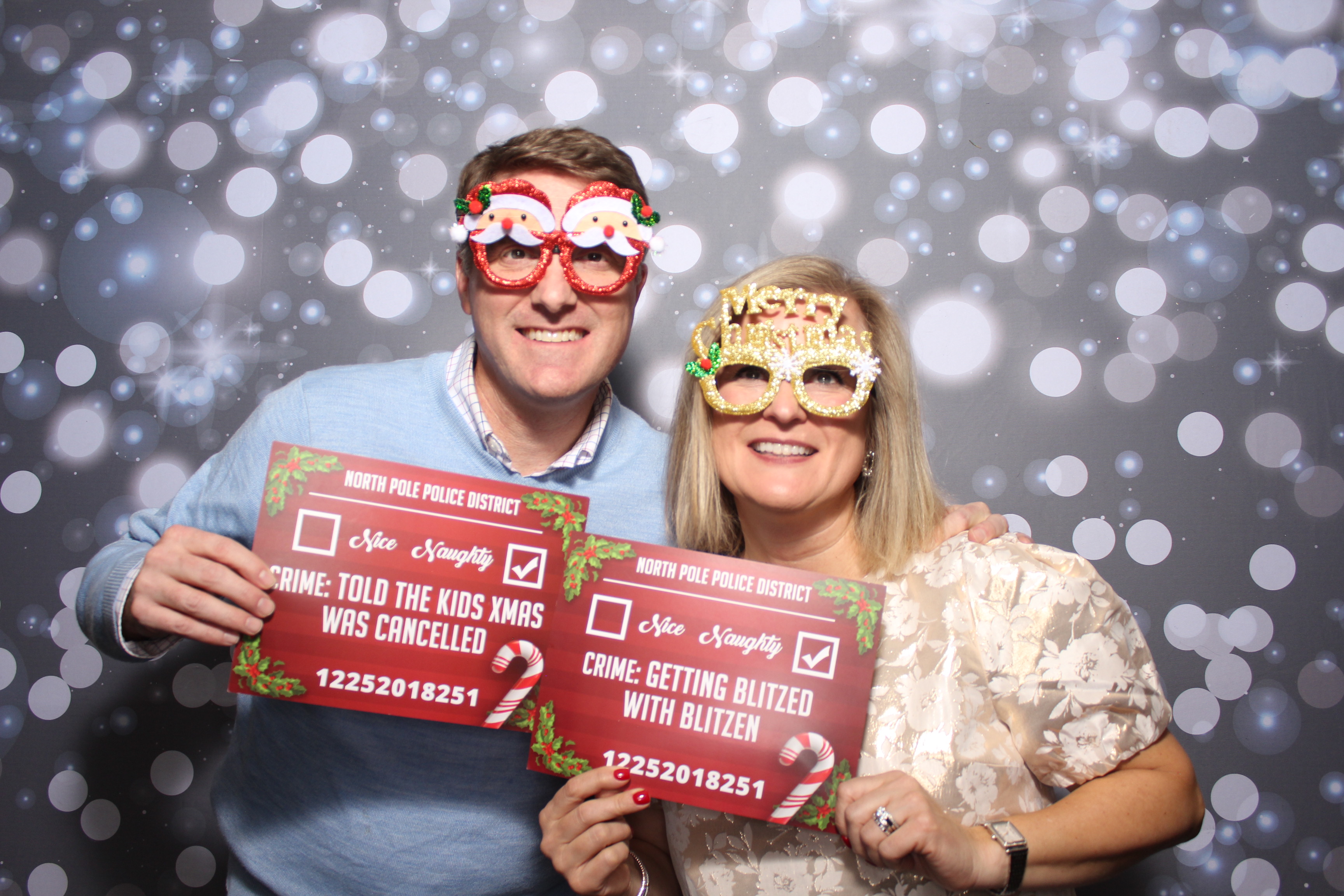 Coldwell Bank Holiday Party | View more photos from the event at gallery.photoboothcincy.com/u/PhotoBoothCincy/Coldwell-Bank-Holiday-Party