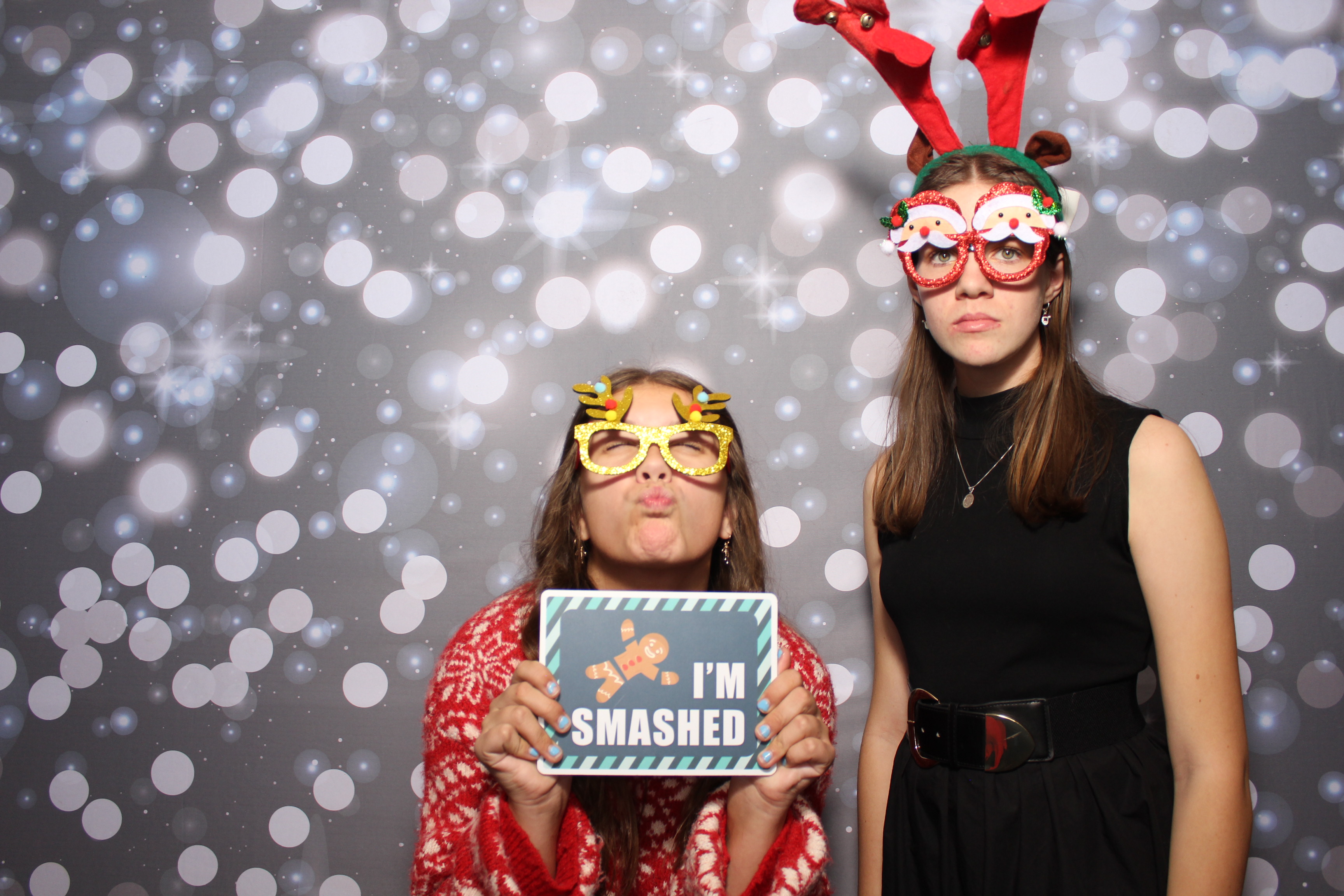Coldwell Bank Holiday Party | View more photos from the event at gallery.photoboothcincy.com/u/PhotoBoothCincy/Coldwell-Bank-Holiday-Party