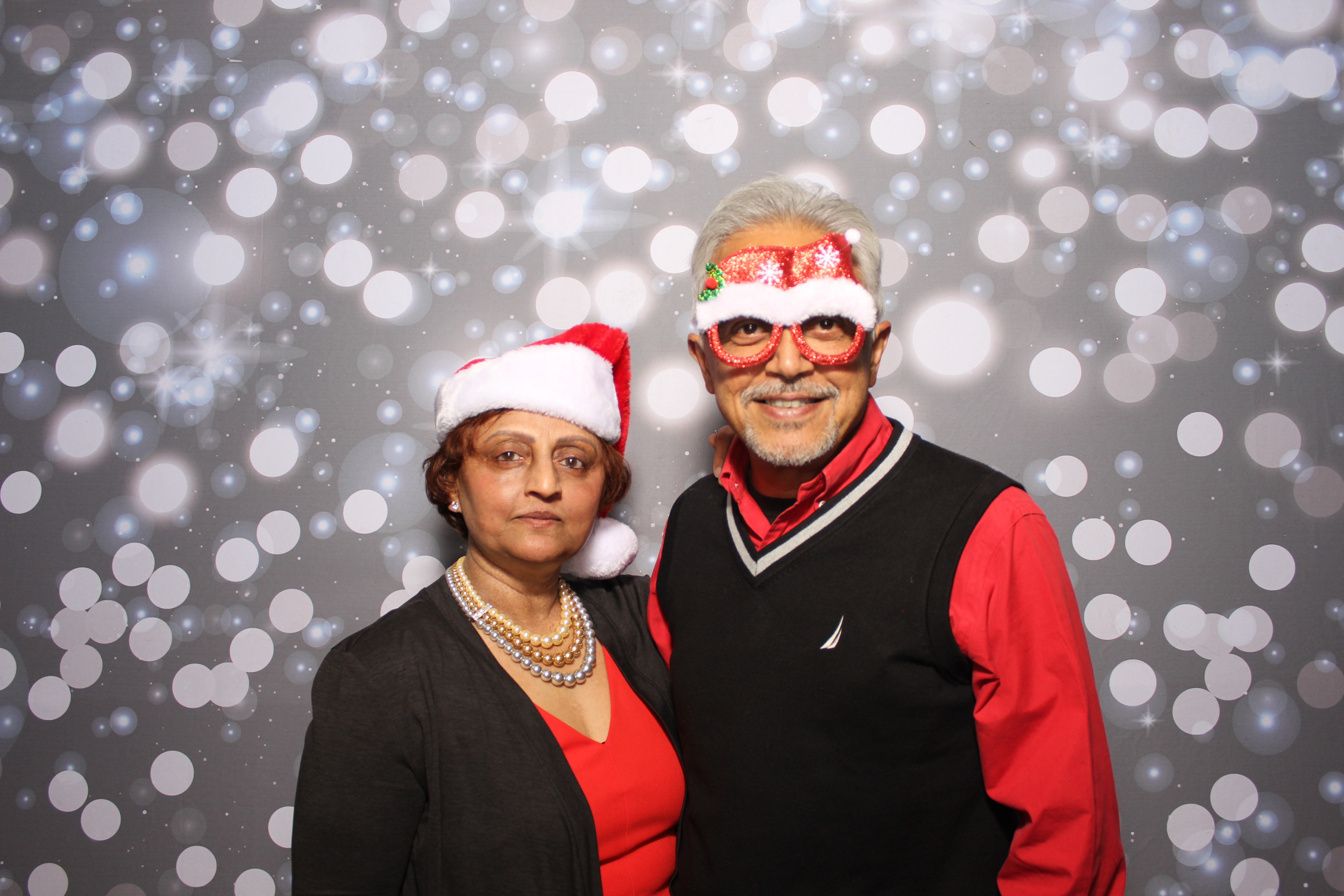 Coldwell Bank Holiday Party | View more photos from the event at gallery.photoboothcincy.com/u/PhotoBoothCincy/Coldwell-Bank-Holiday-Party