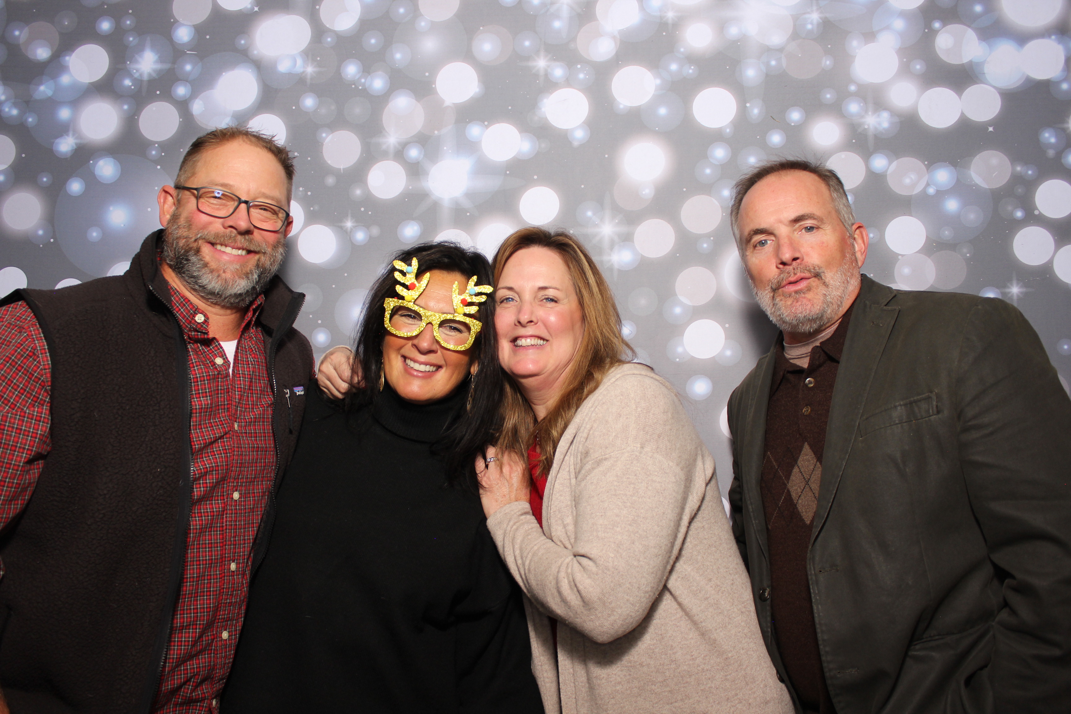 Coldwell Bank Holiday Party | View more photos from the event at gallery.photoboothcincy.com/u/PhotoBoothCincy/Coldwell-Bank-Holiday-Party