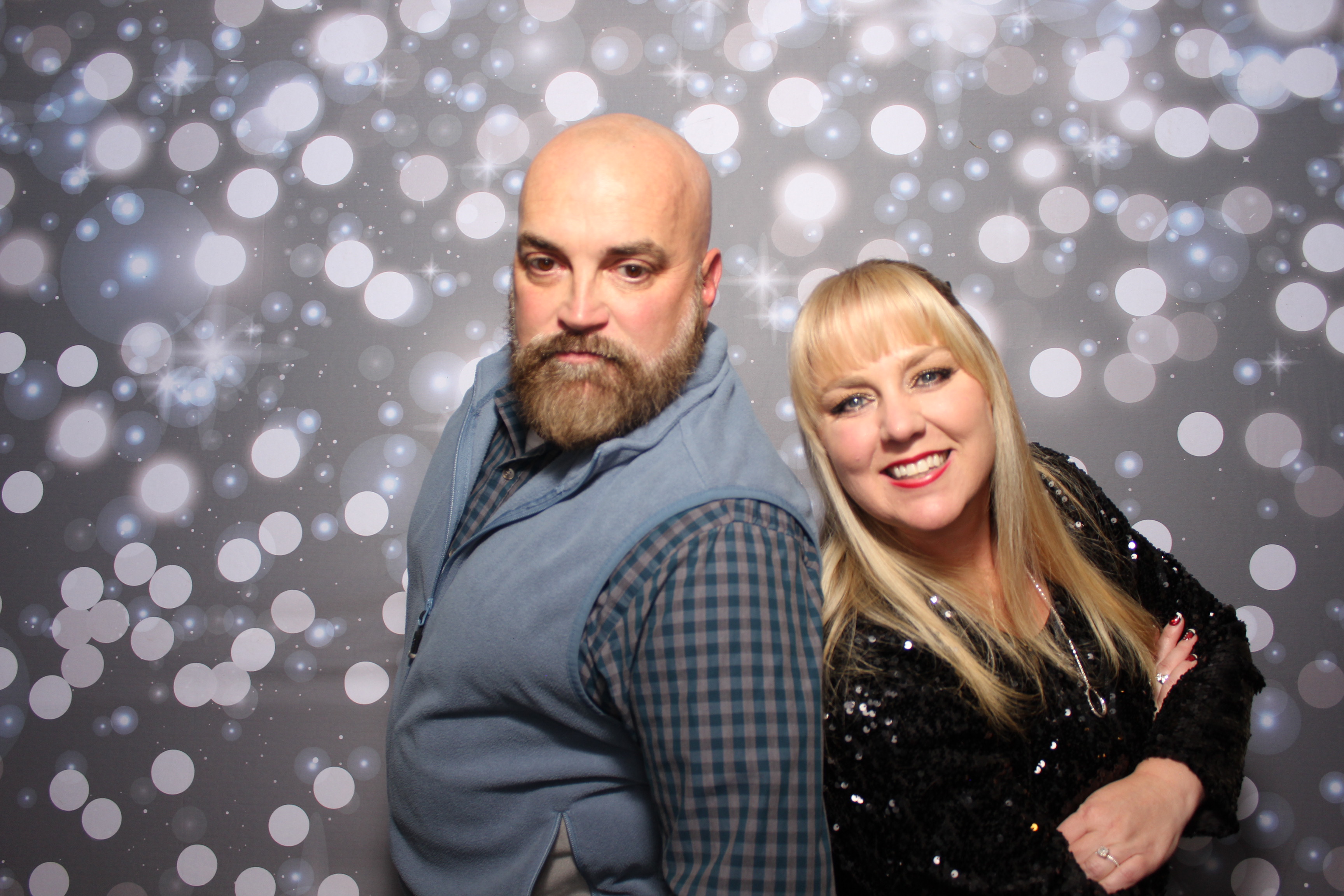 Coldwell Bank Holiday Party | View more photos from the event at gallery.photoboothcincy.com/u/PhotoBoothCincy/Coldwell-Bank-Holiday-Party