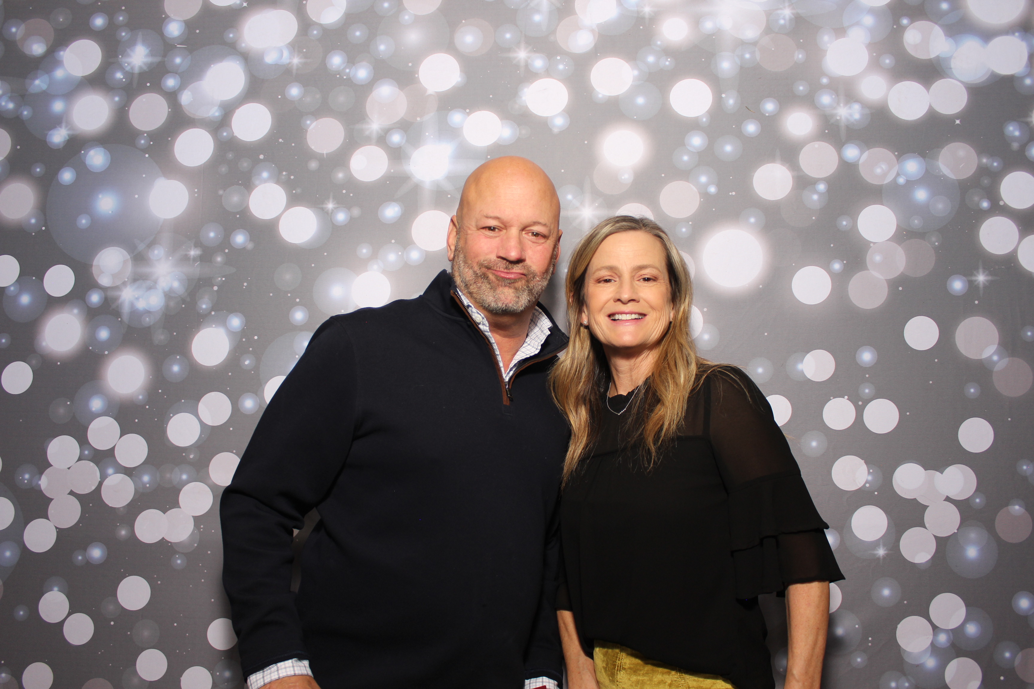 Coldwell Bank Holiday Party | View more photos from the event at gallery.photoboothcincy.com/u/PhotoBoothCincy/Coldwell-Bank-Holiday-Party
