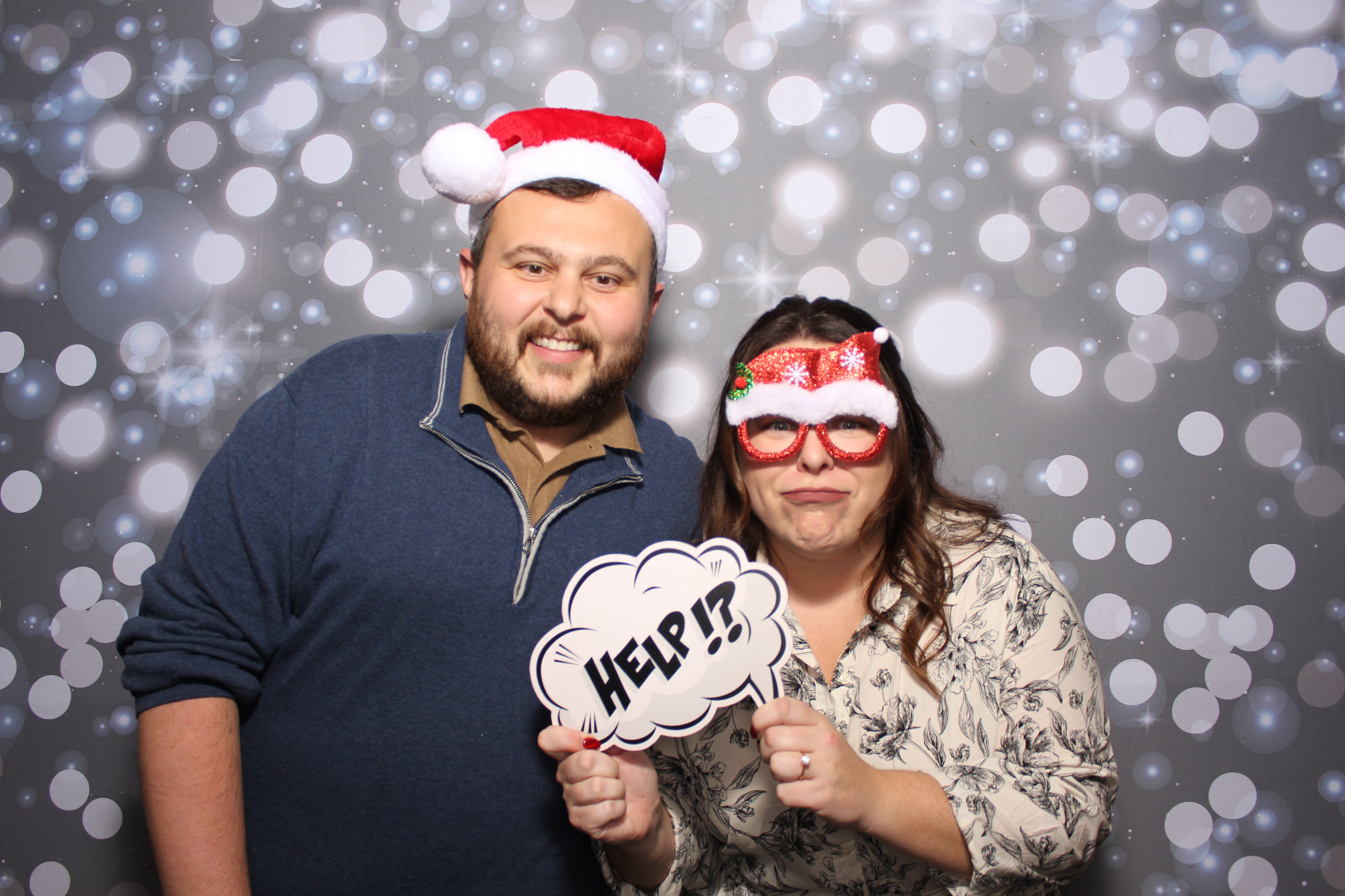 Coldwell Bank Holiday Party | View more photos from the event at gallery.photoboothcincy.com/u/PhotoBoothCincy/Coldwell-Bank-Holiday-Party