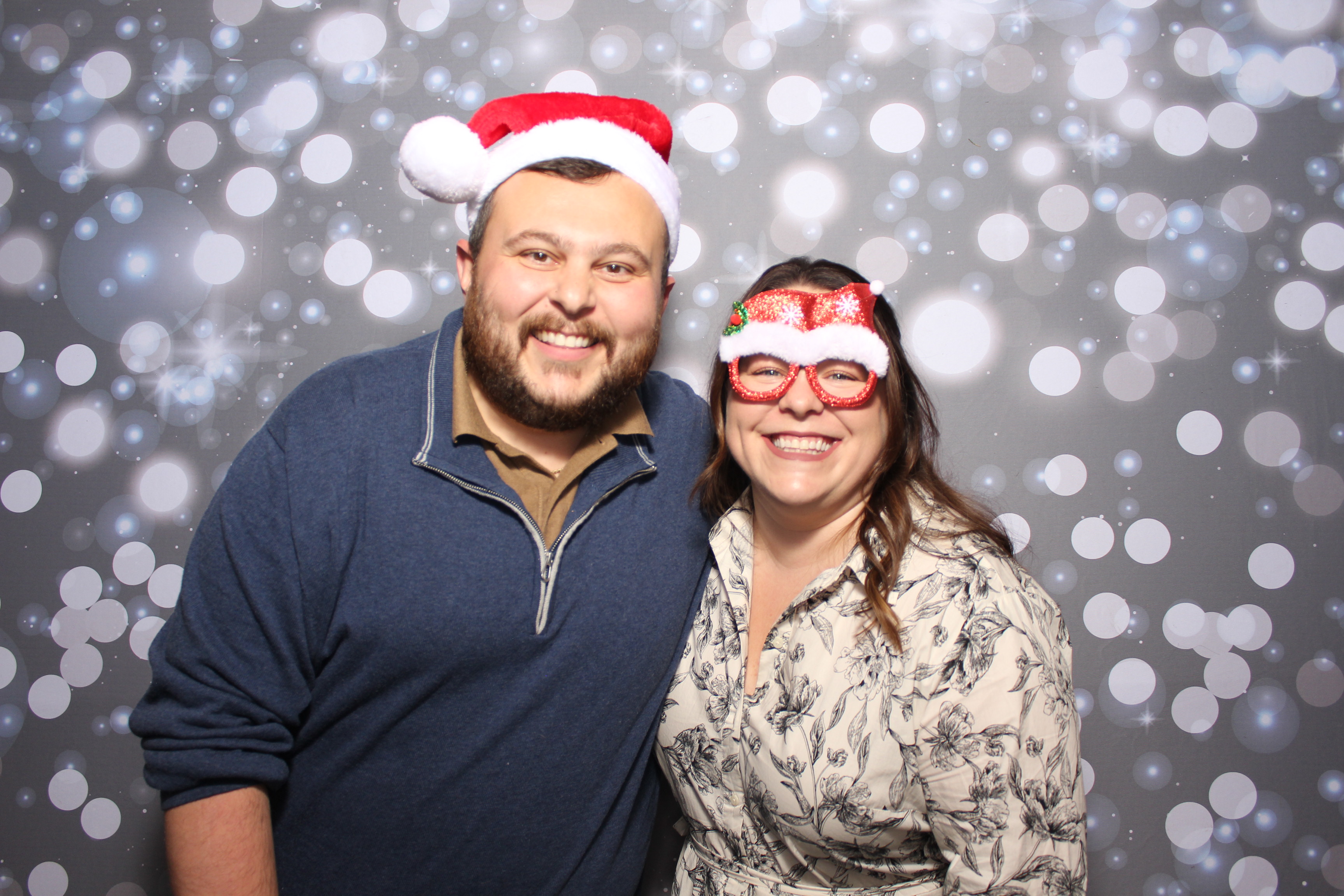 Coldwell Bank Holiday Party | View more photos from the event at gallery.photoboothcincy.com/u/PhotoBoothCincy/Coldwell-Bank-Holiday-Party