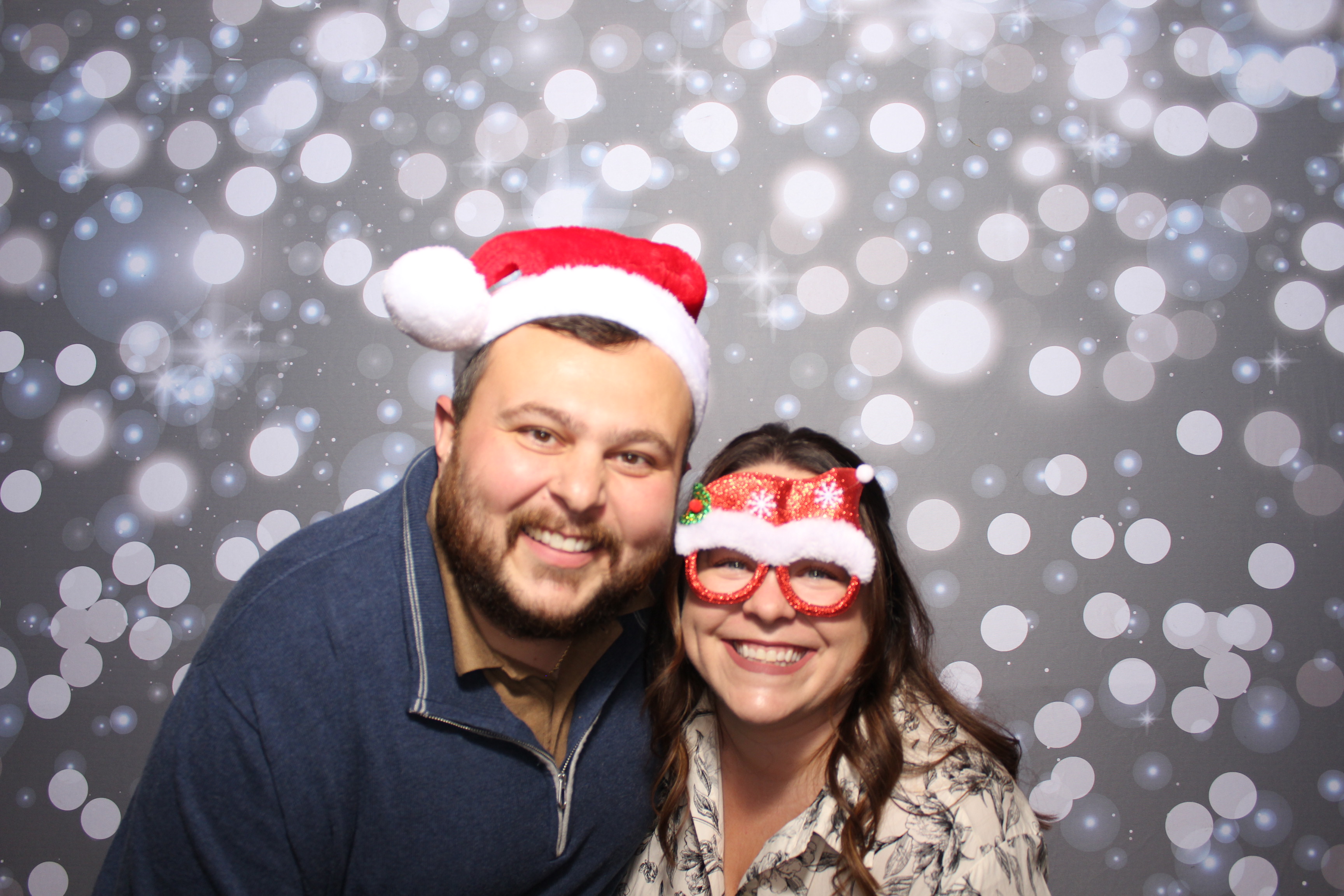 Coldwell Bank Holiday Party | View more photos from the event at gallery.photoboothcincy.com/u/PhotoBoothCincy/Coldwell-Bank-Holiday-Party