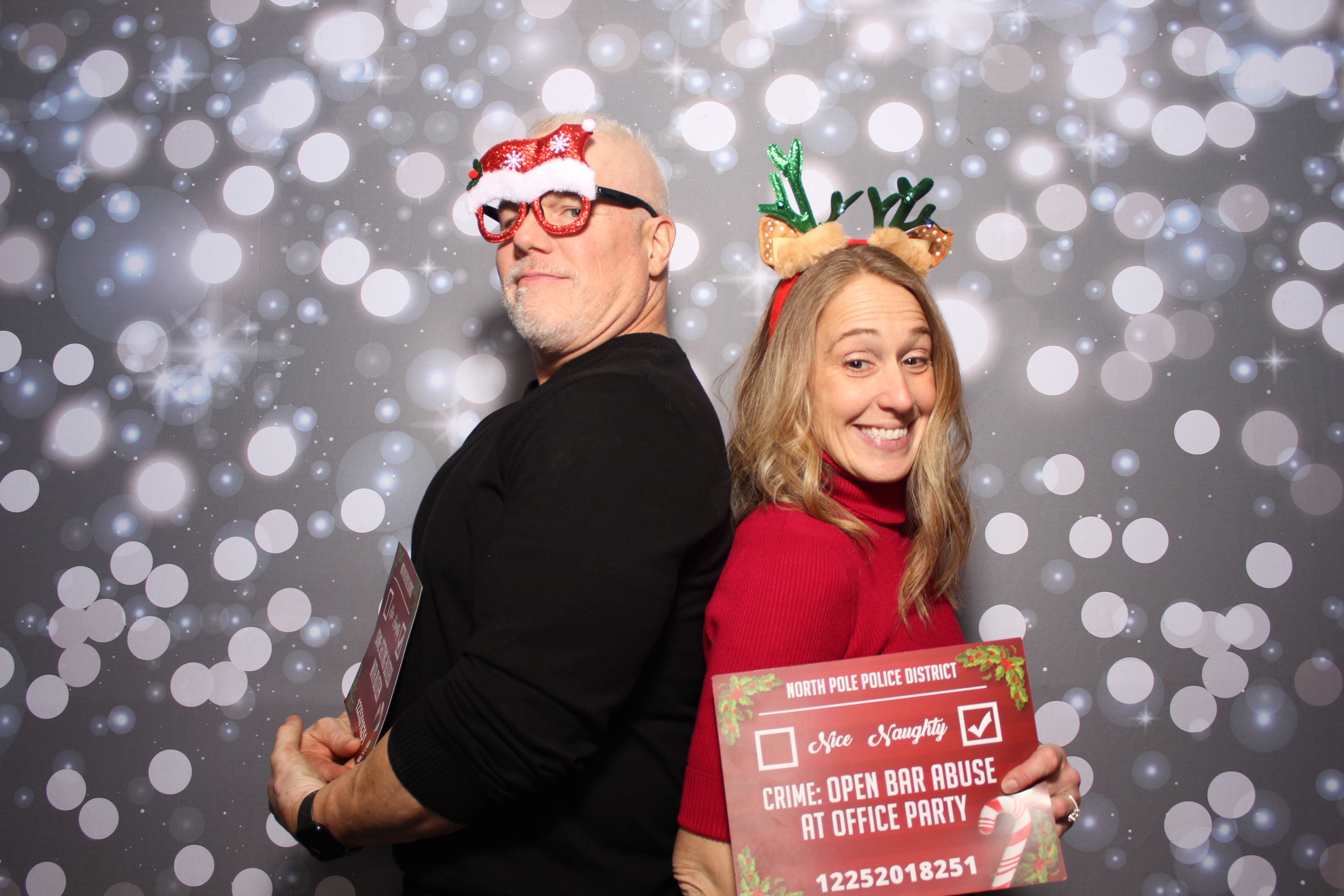 Coldwell Bank Holiday Party | View more photos from the event at gallery.photoboothcincy.com/u/PhotoBoothCincy/Coldwell-Bank-Holiday-Party