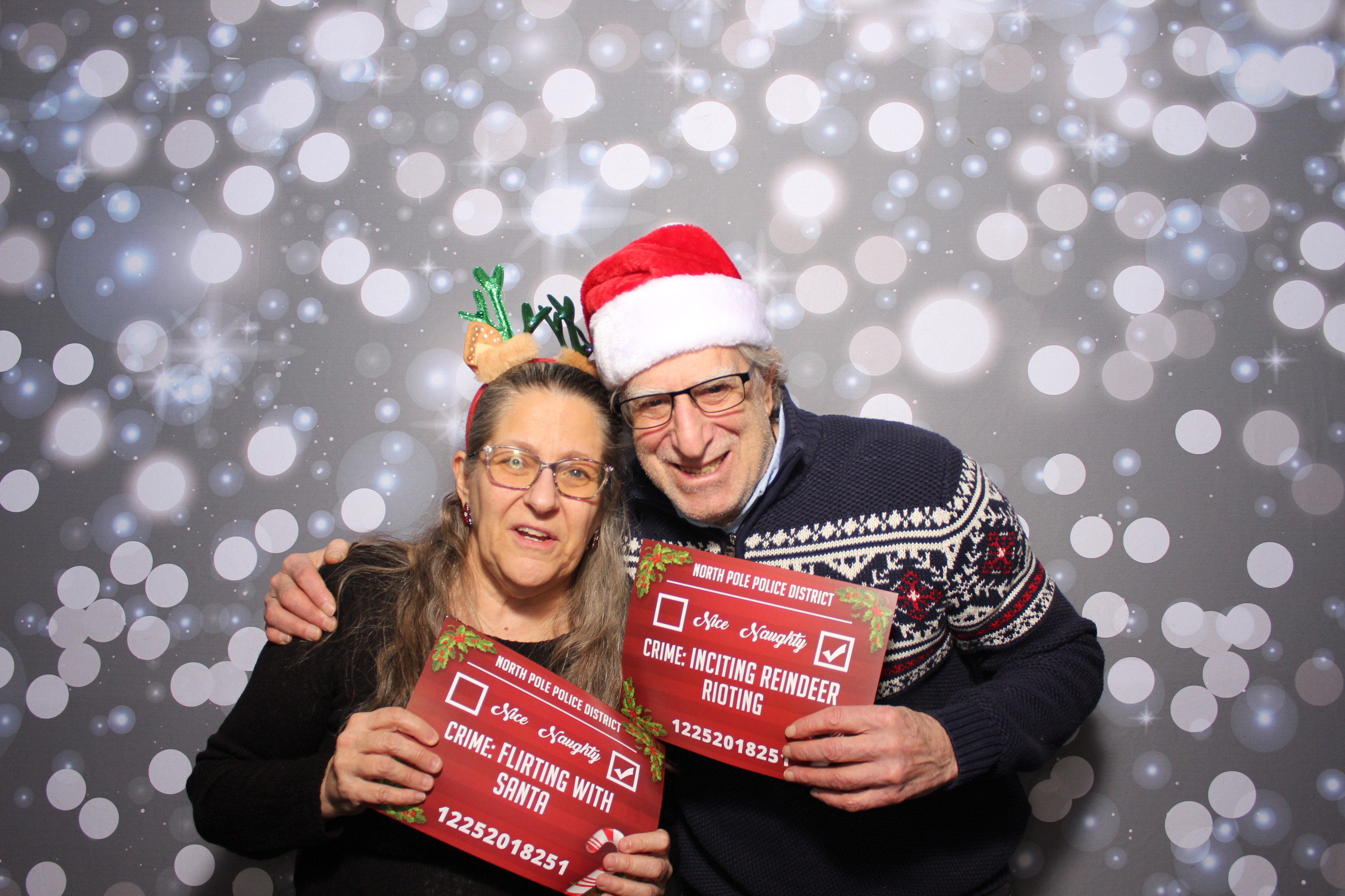 Coldwell Bank Holiday Party | View more photos from the event at gallery.photoboothcincy.com/u/PhotoBoothCincy/Coldwell-Bank-Holiday-Party