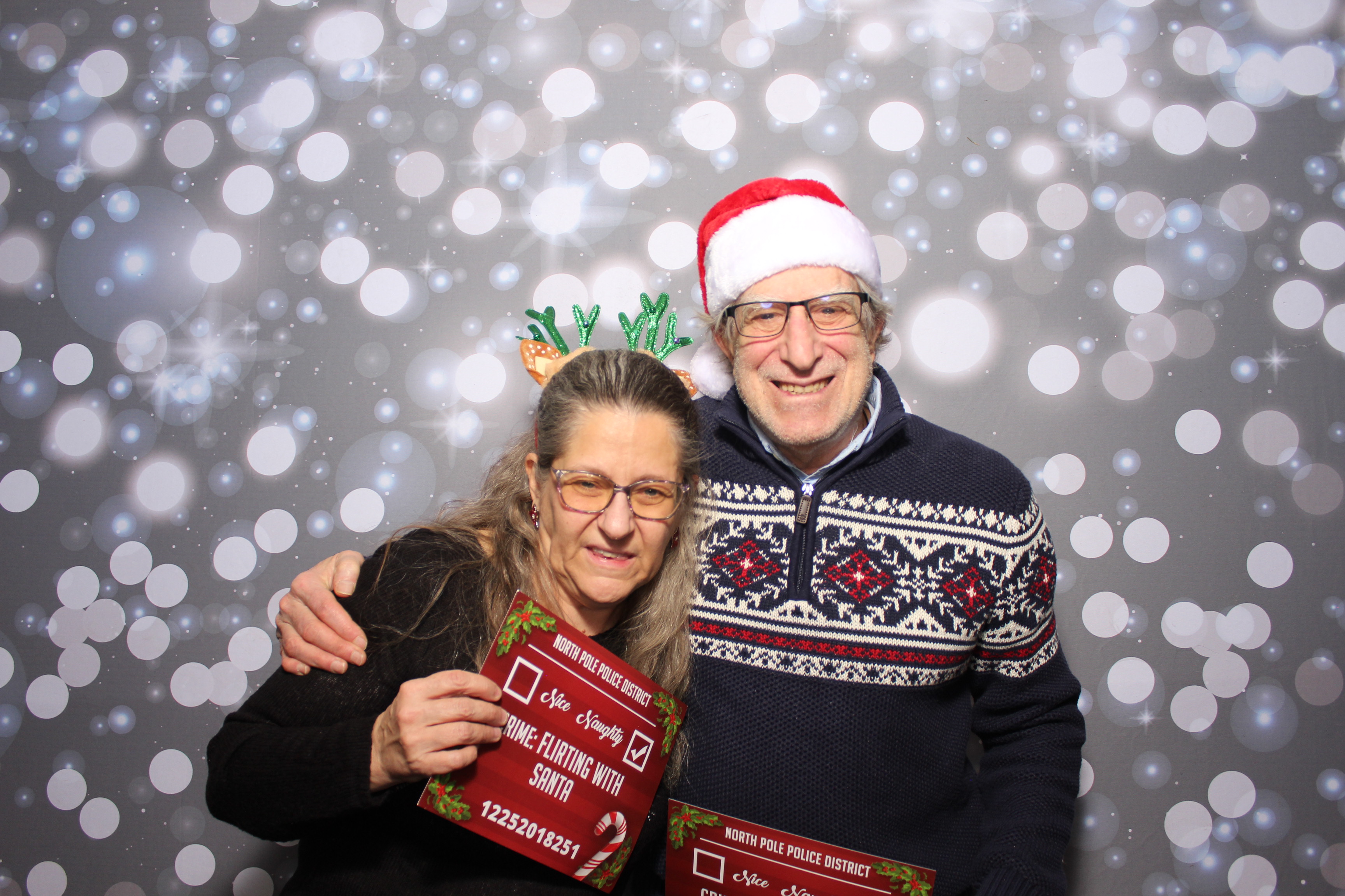 Coldwell Bank Holiday Party | View more photos from the event at gallery.photoboothcincy.com/u/PhotoBoothCincy/Coldwell-Bank-Holiday-Party
