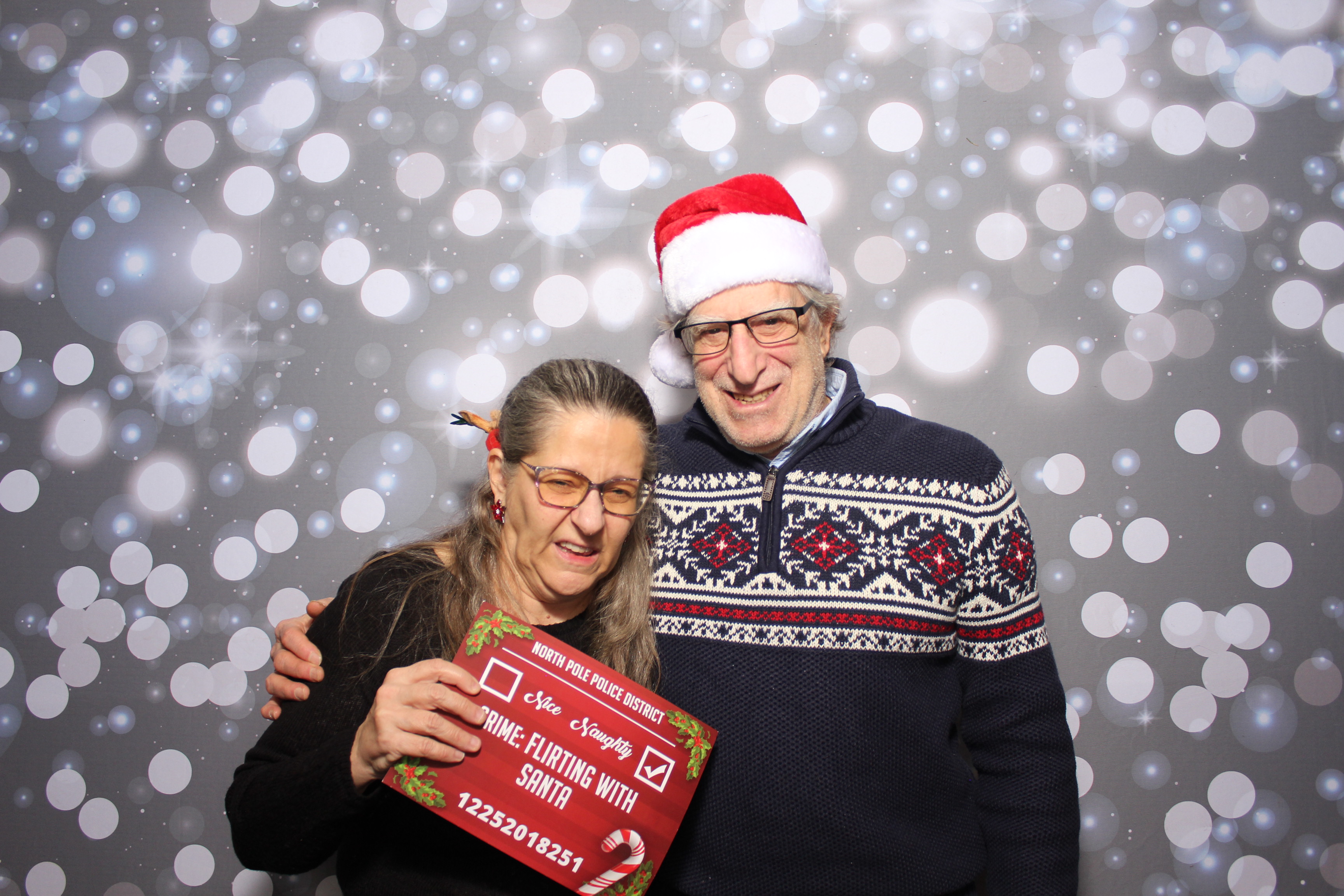 Coldwell Bank Holiday Party | View more photos from the event at gallery.photoboothcincy.com/u/PhotoBoothCincy/Coldwell-Bank-Holiday-Party