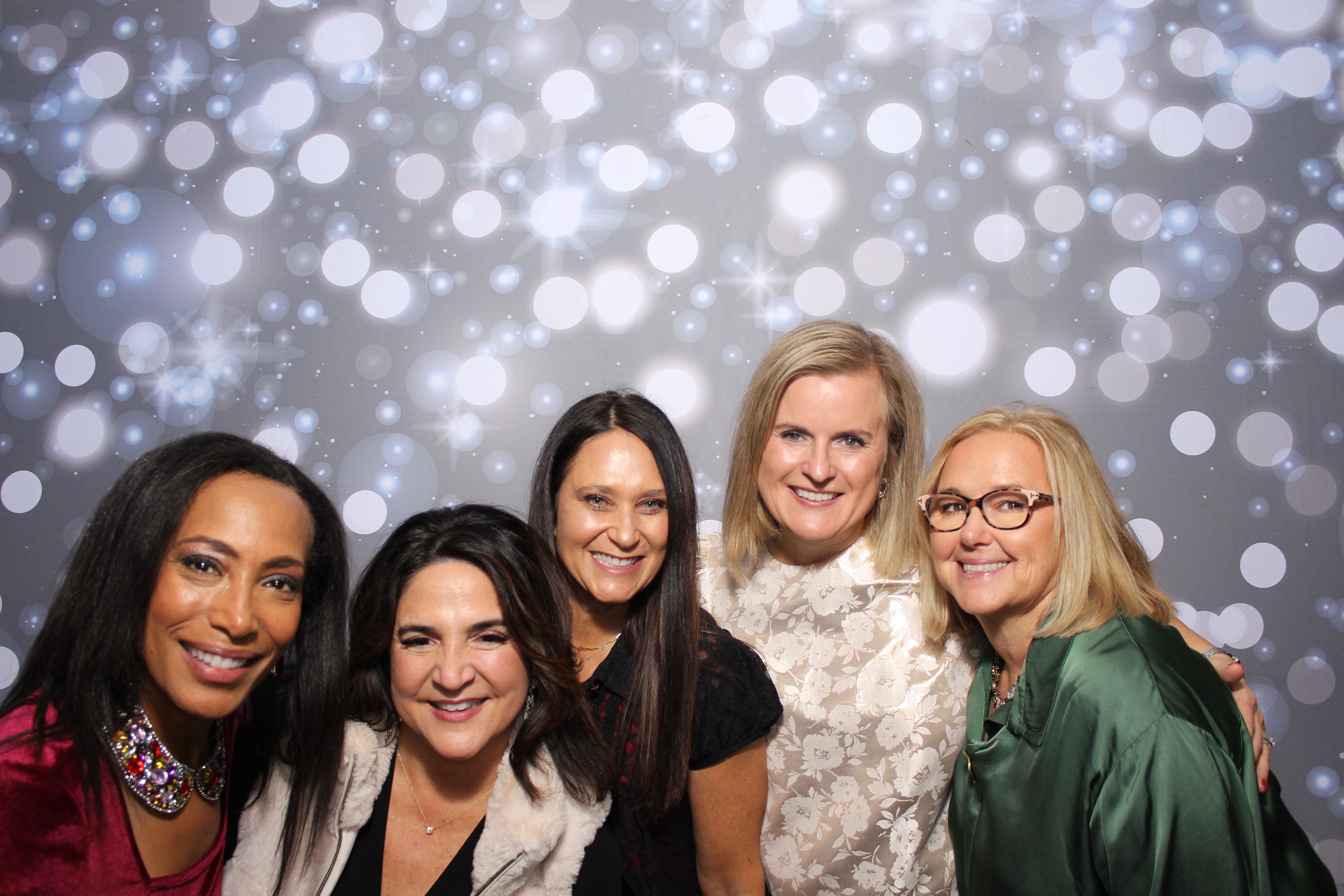 Coldwell Bank Holiday Party | View more photos from the event at gallery.photoboothcincy.com/u/PhotoBoothCincy/Coldwell-Bank-Holiday-Party