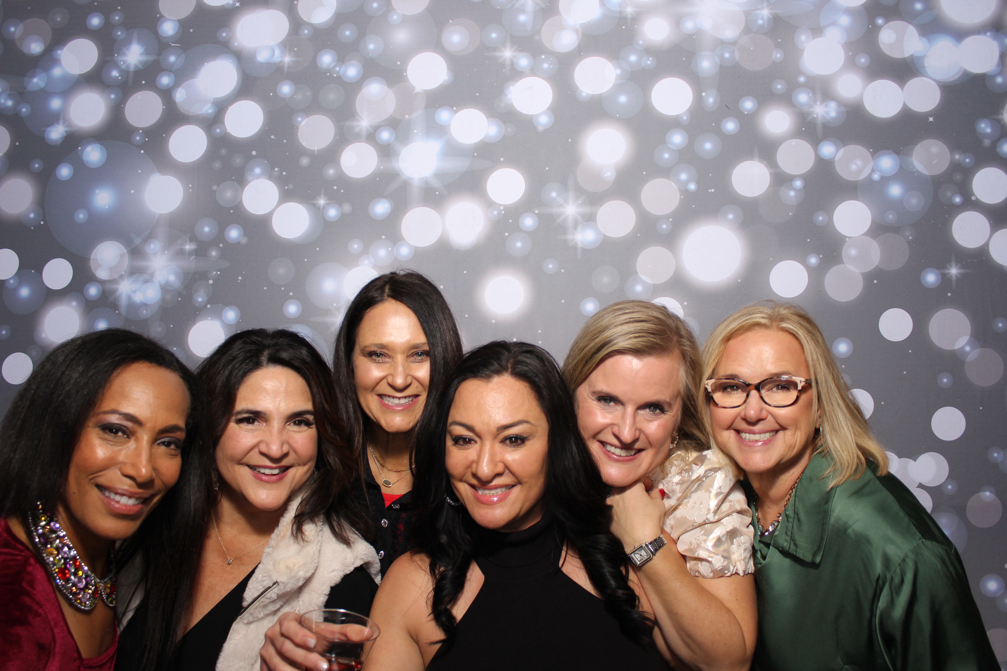 Coldwell Bank Holiday Party | View more photos from the event at gallery.photoboothcincy.com/u/PhotoBoothCincy/Coldwell-Bank-Holiday-Party