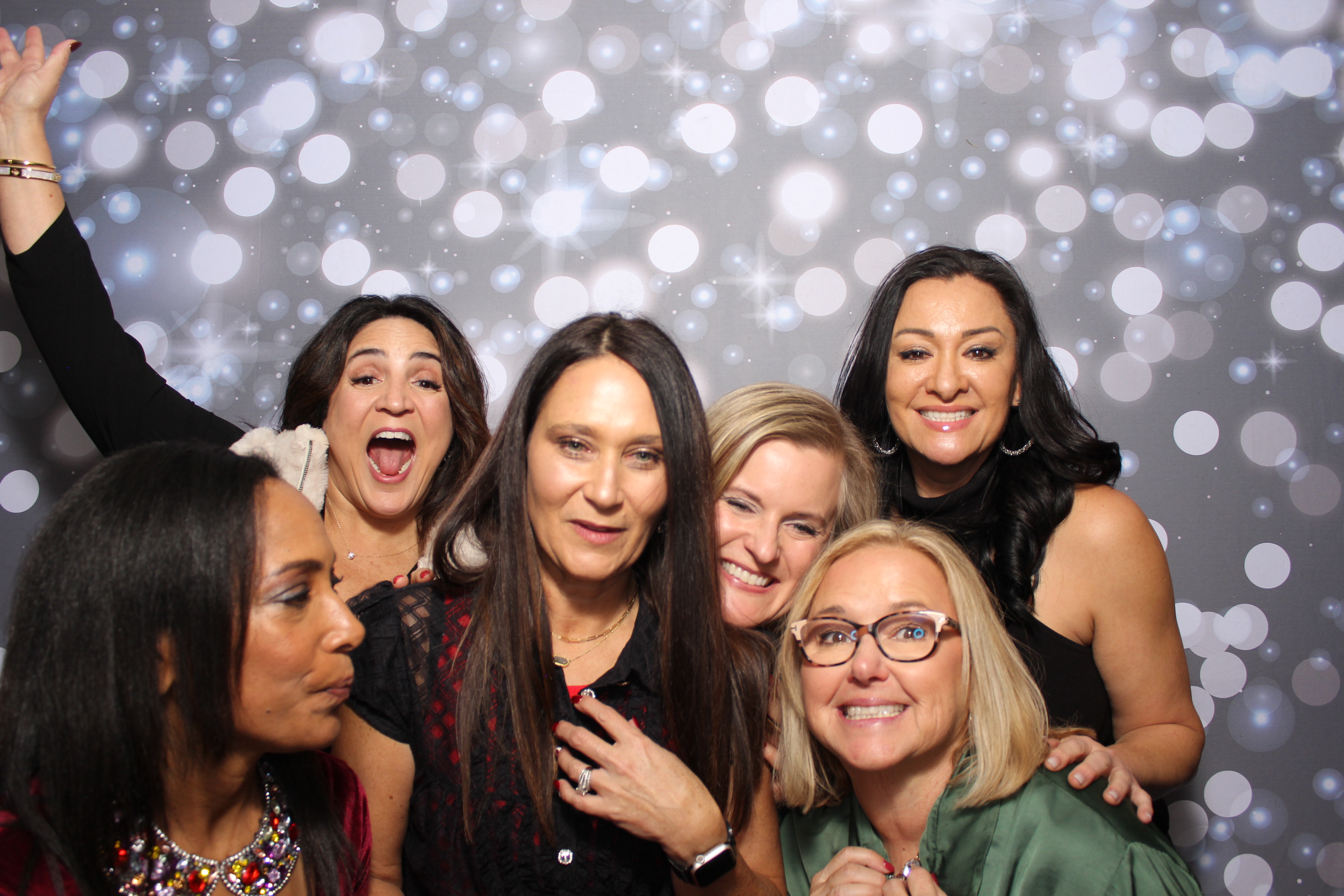 Coldwell Bank Holiday Party | View more photos from the event at gallery.photoboothcincy.com/u/PhotoBoothCincy/Coldwell-Bank-Holiday-Party