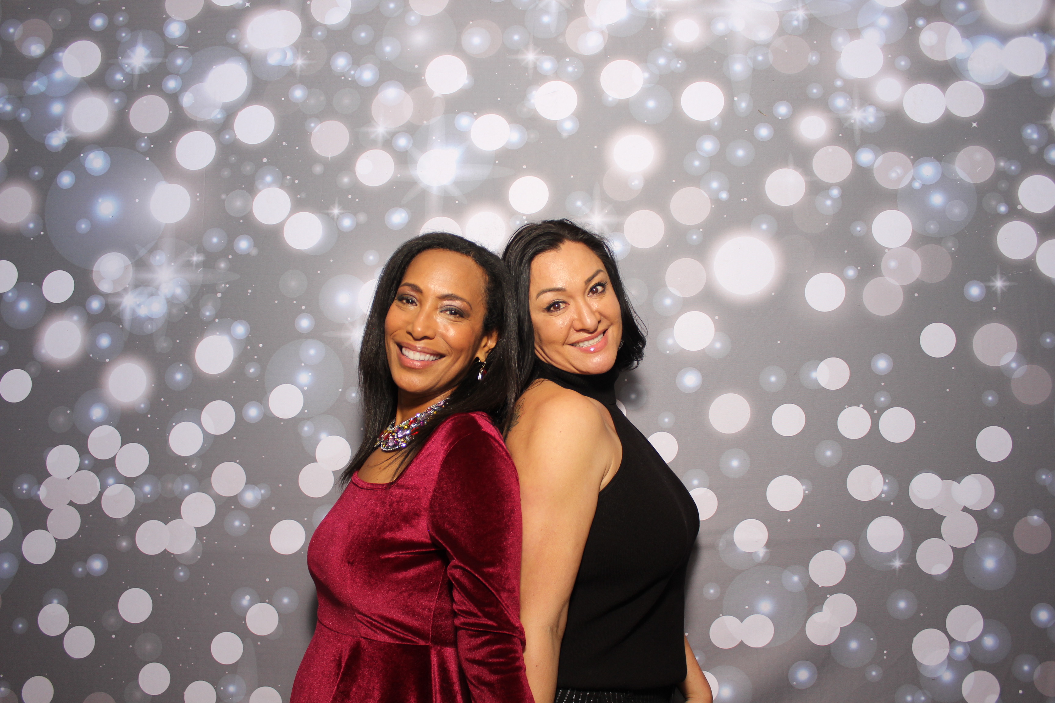 Coldwell Bank Holiday Party | View more photos from the event at gallery.photoboothcincy.com/u/PhotoBoothCincy/Coldwell-Bank-Holiday-Party