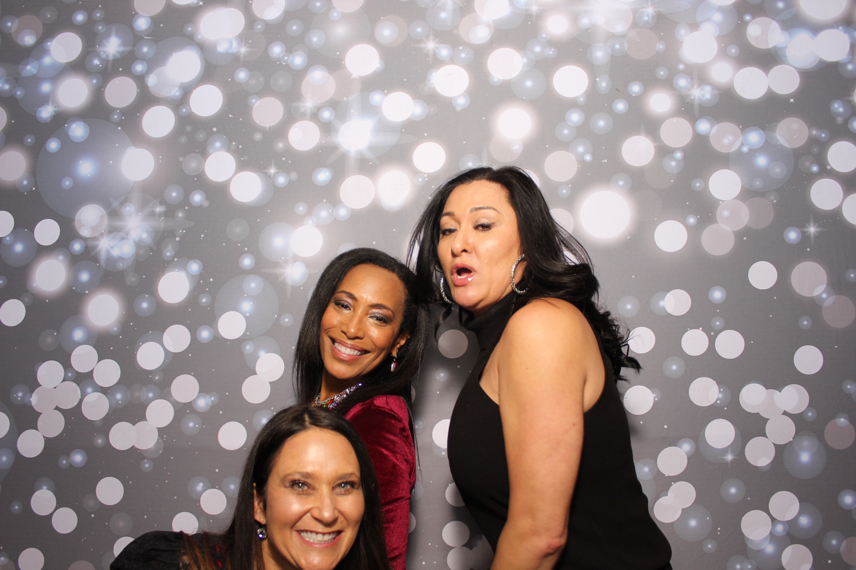 Coldwell Bank Holiday Party | View more photos from the event at gallery.photoboothcincy.com/u/PhotoBoothCincy/Coldwell-Bank-Holiday-Party