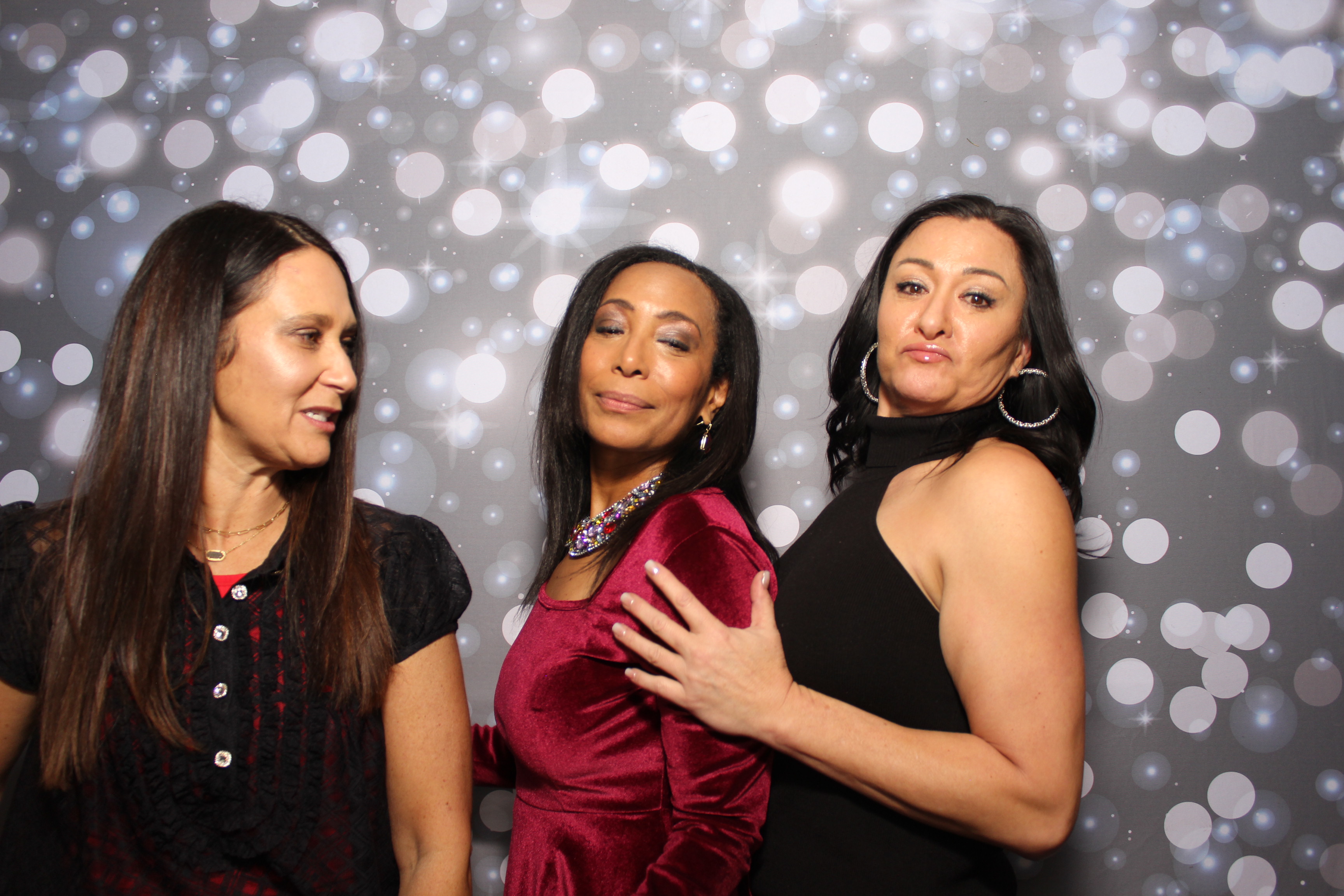 Coldwell Bank Holiday Party | View more photos from the event at gallery.photoboothcincy.com/u/PhotoBoothCincy/Coldwell-Bank-Holiday-Party