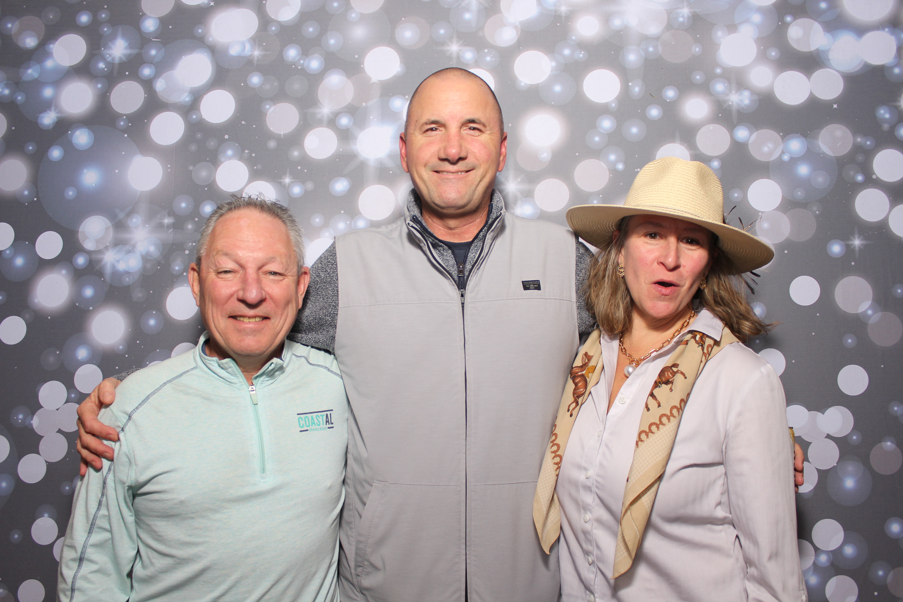 Coldwell Bank Holiday Party | View more photos from the event at gallery.photoboothcincy.com/u/PhotoBoothCincy/Coldwell-Bank-Holiday-Party