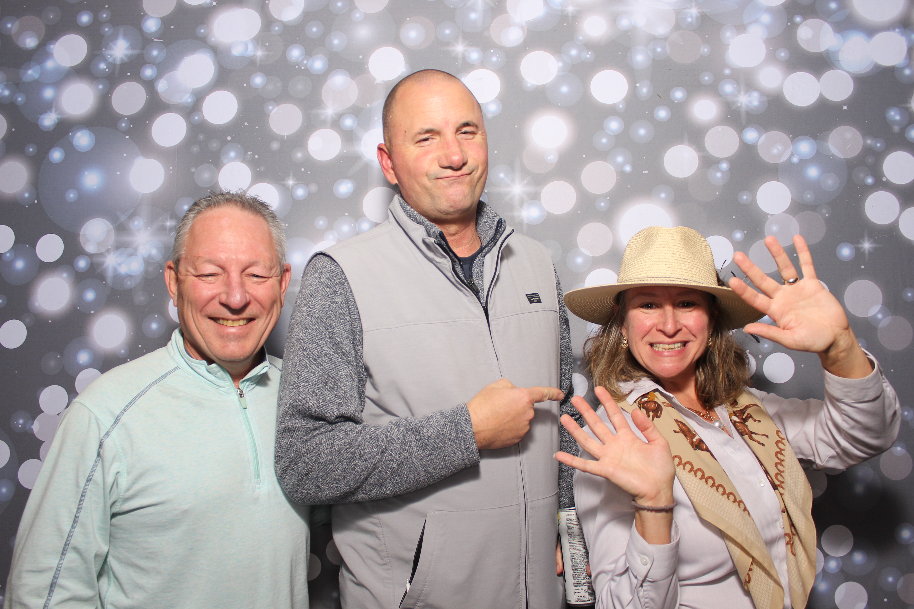 Coldwell Bank Holiday Party | View more photos from the event at gallery.photoboothcincy.com/u/PhotoBoothCincy/Coldwell-Bank-Holiday-Party