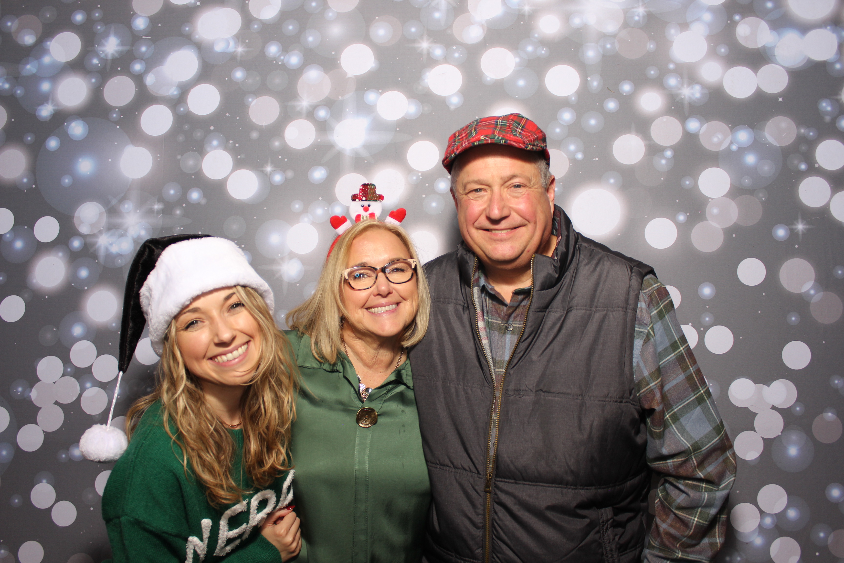 Coldwell Bank Holiday Party | View more photos from the event at gallery.photoboothcincy.com/u/PhotoBoothCincy/Coldwell-Bank-Holiday-Party