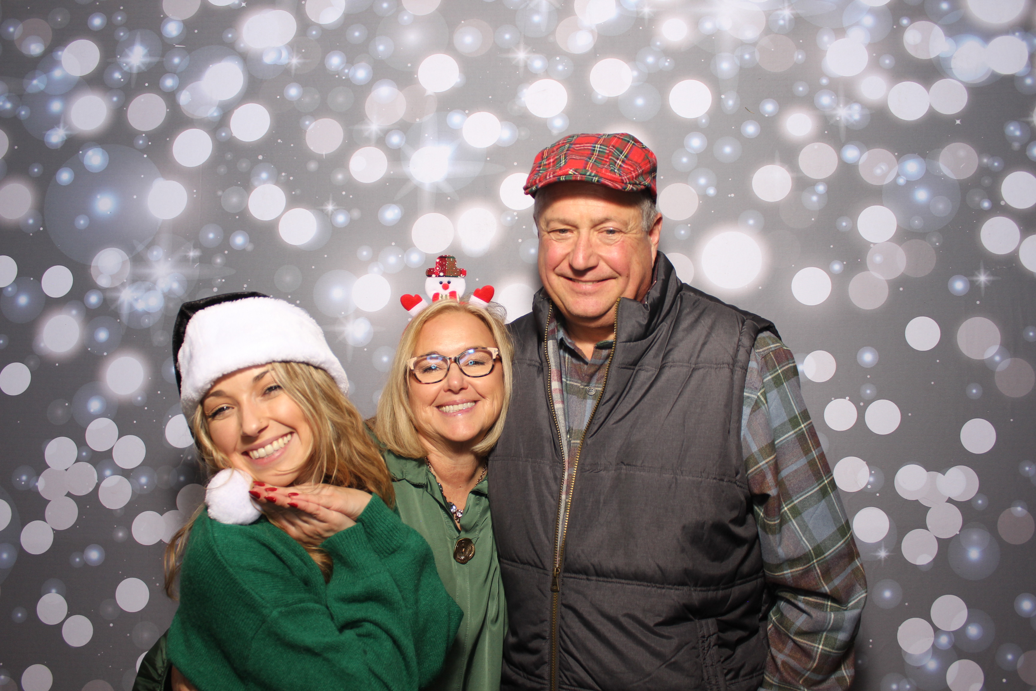 Coldwell Bank Holiday Party | View more photos from the event at gallery.photoboothcincy.com/u/PhotoBoothCincy/Coldwell-Bank-Holiday-Party