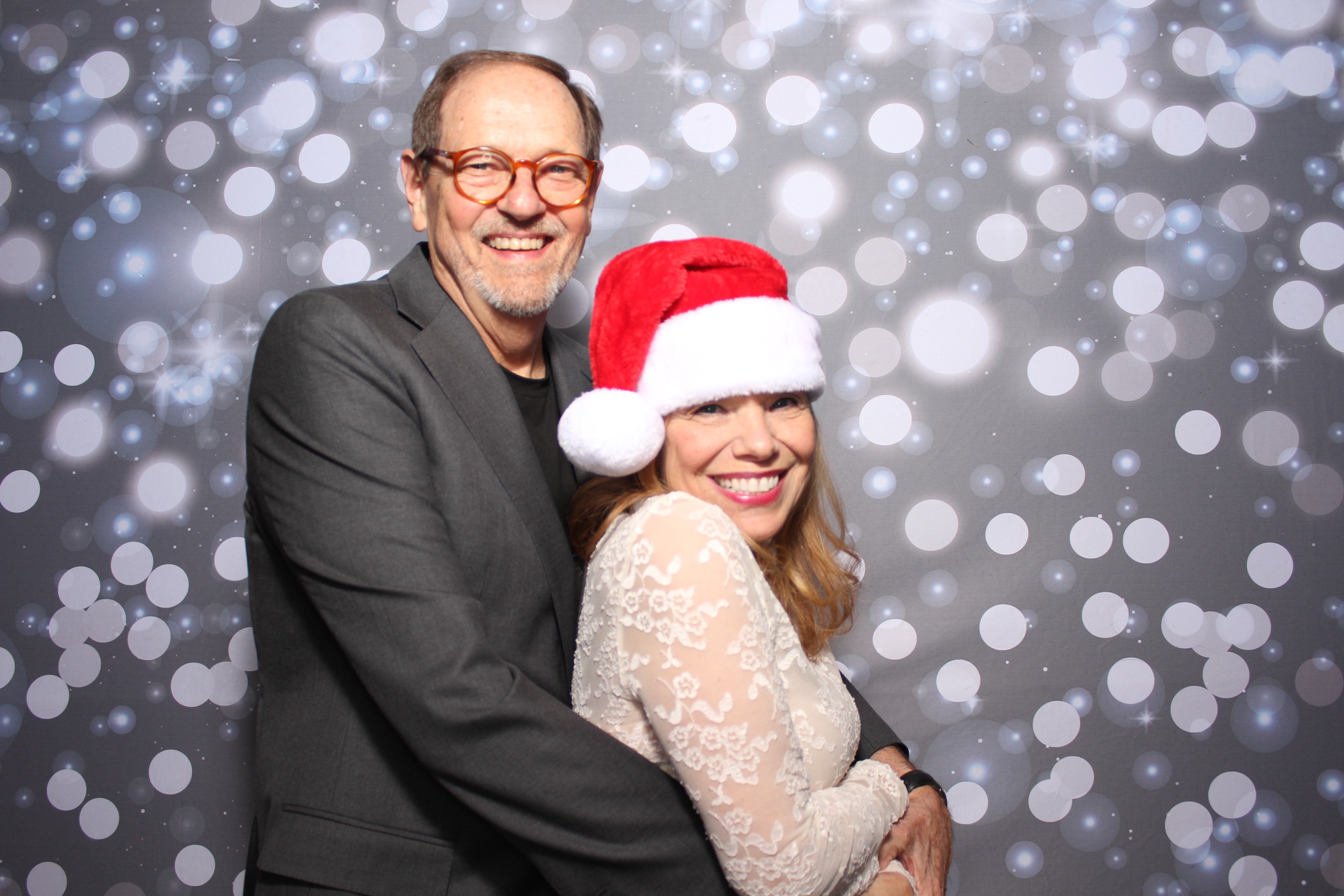 Coldwell Bank Holiday Party | View more photos from the event at gallery.photoboothcincy.com/u/PhotoBoothCincy/Coldwell-Bank-Holiday-Party