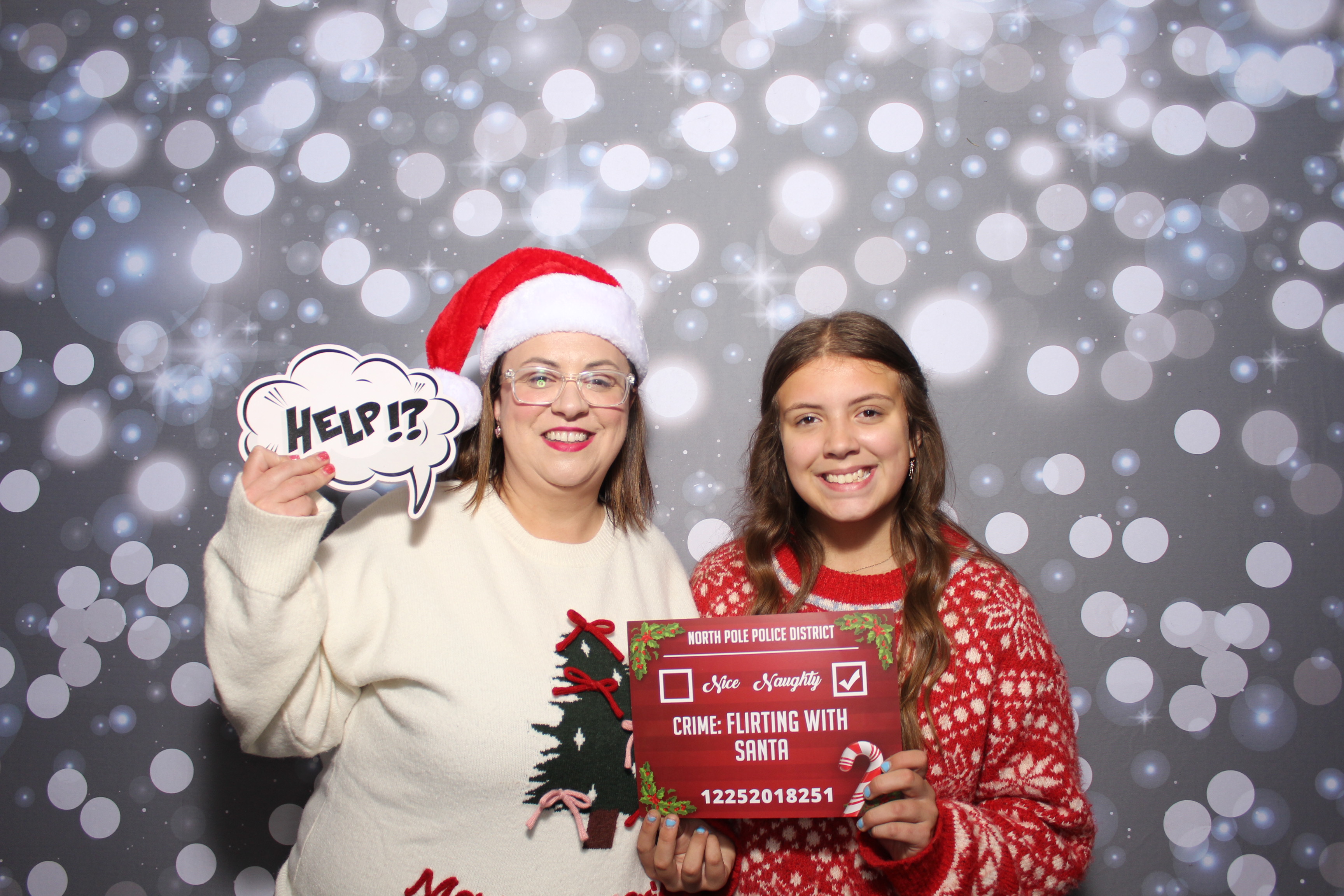 Coldwell Bank Holiday Party | View more photos from the event at gallery.photoboothcincy.com/u/PhotoBoothCincy/Coldwell-Bank-Holiday-Party