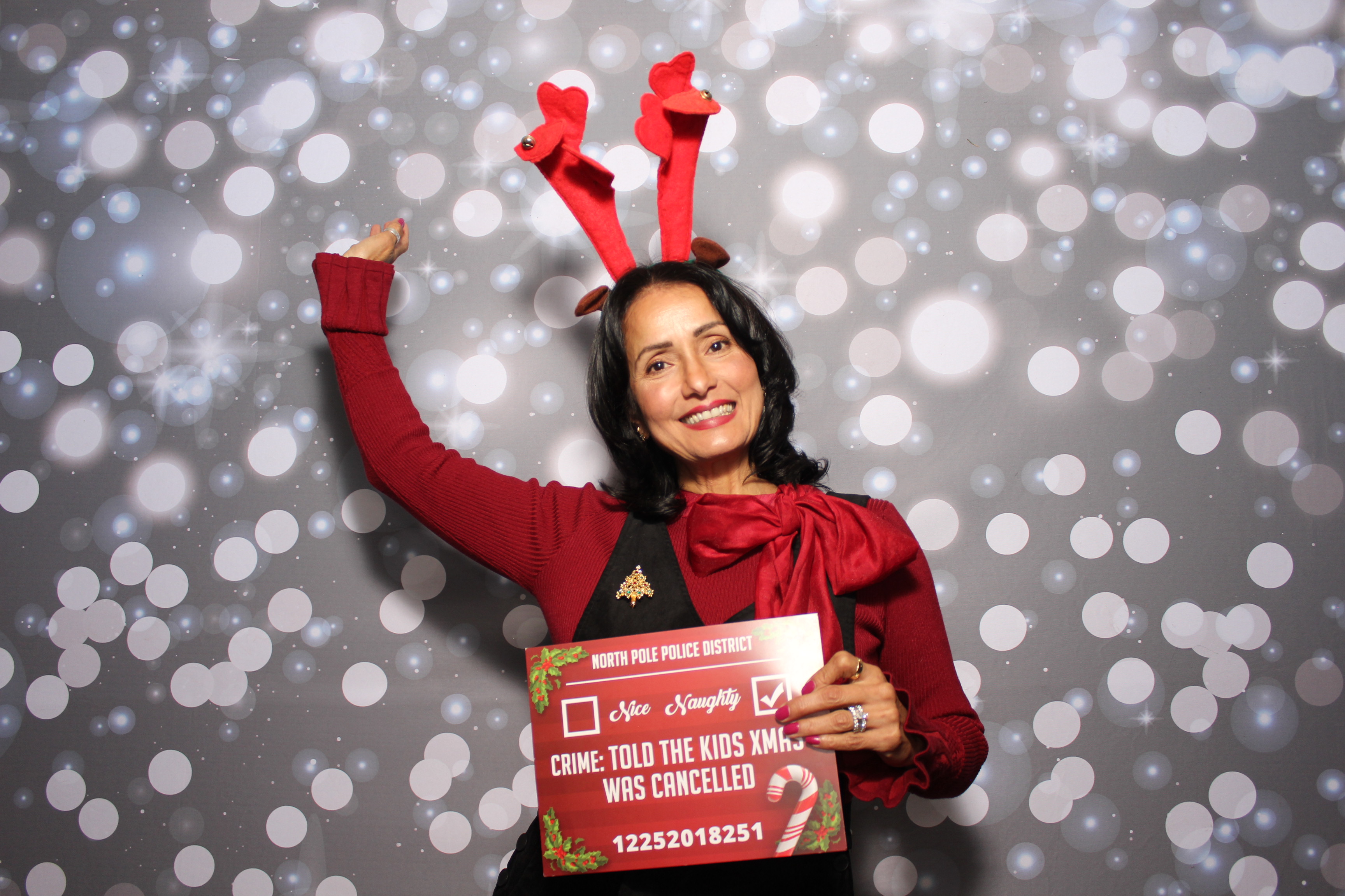 Coldwell Bank Holiday Party | View more photos from the event at gallery.photoboothcincy.com/u/PhotoBoothCincy/Coldwell-Bank-Holiday-Party