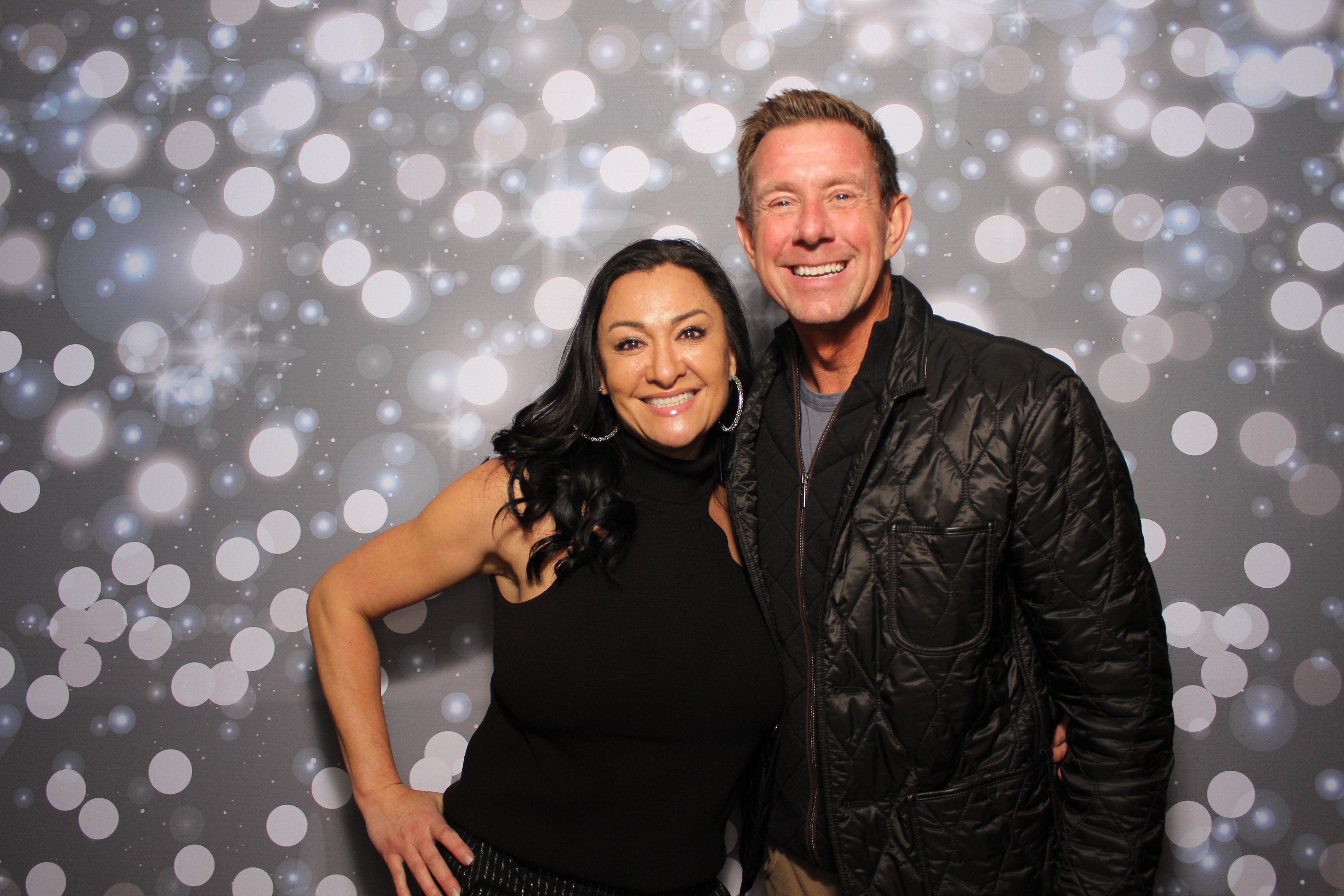 Coldwell Bank Holiday Party | View more photos from the event at gallery.photoboothcincy.com/u/PhotoBoothCincy/Coldwell-Bank-Holiday-Party
