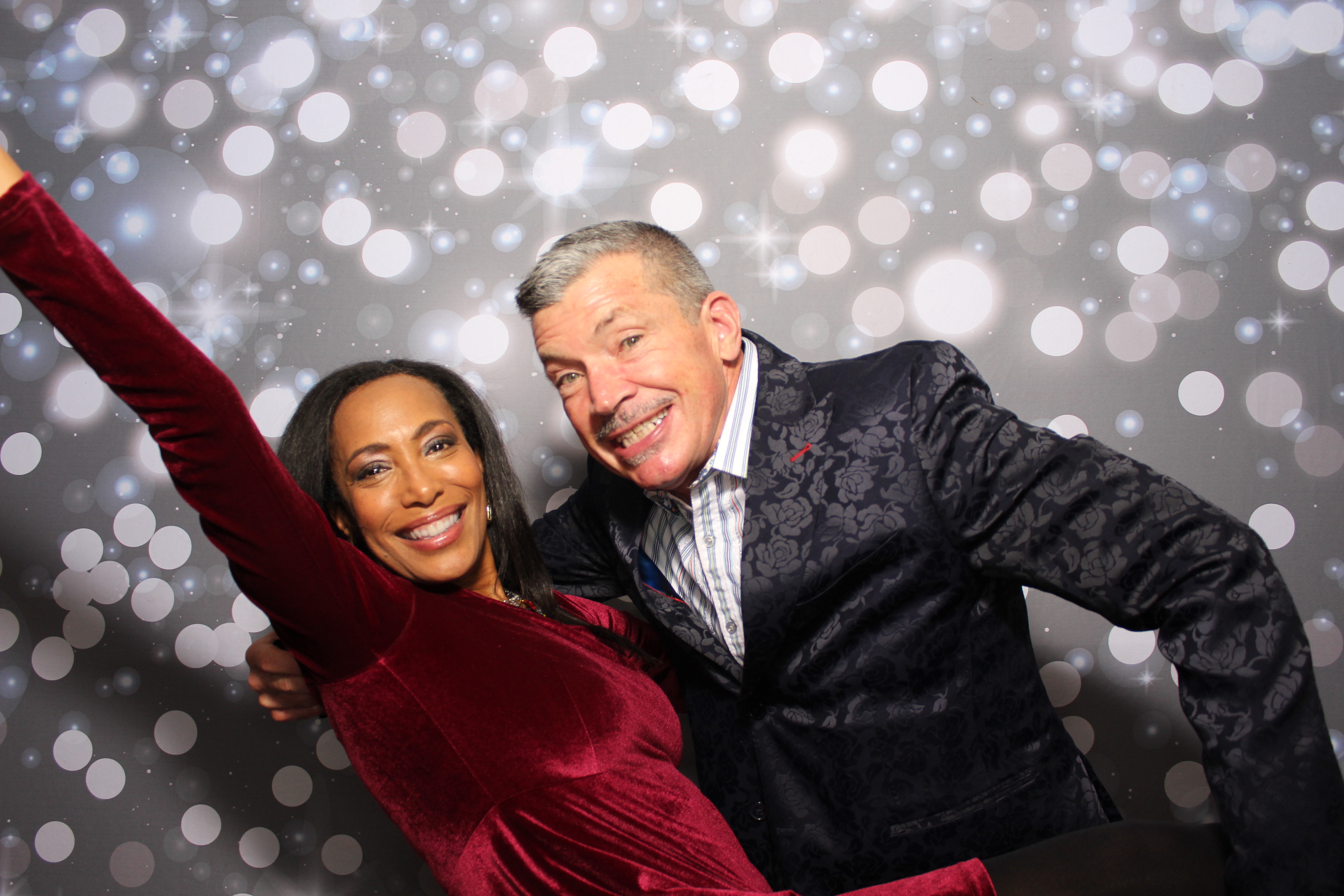 Coldwell Bank Holiday Party | View more photos from the event at gallery.photoboothcincy.com/u/PhotoBoothCincy/Coldwell-Bank-Holiday-Party