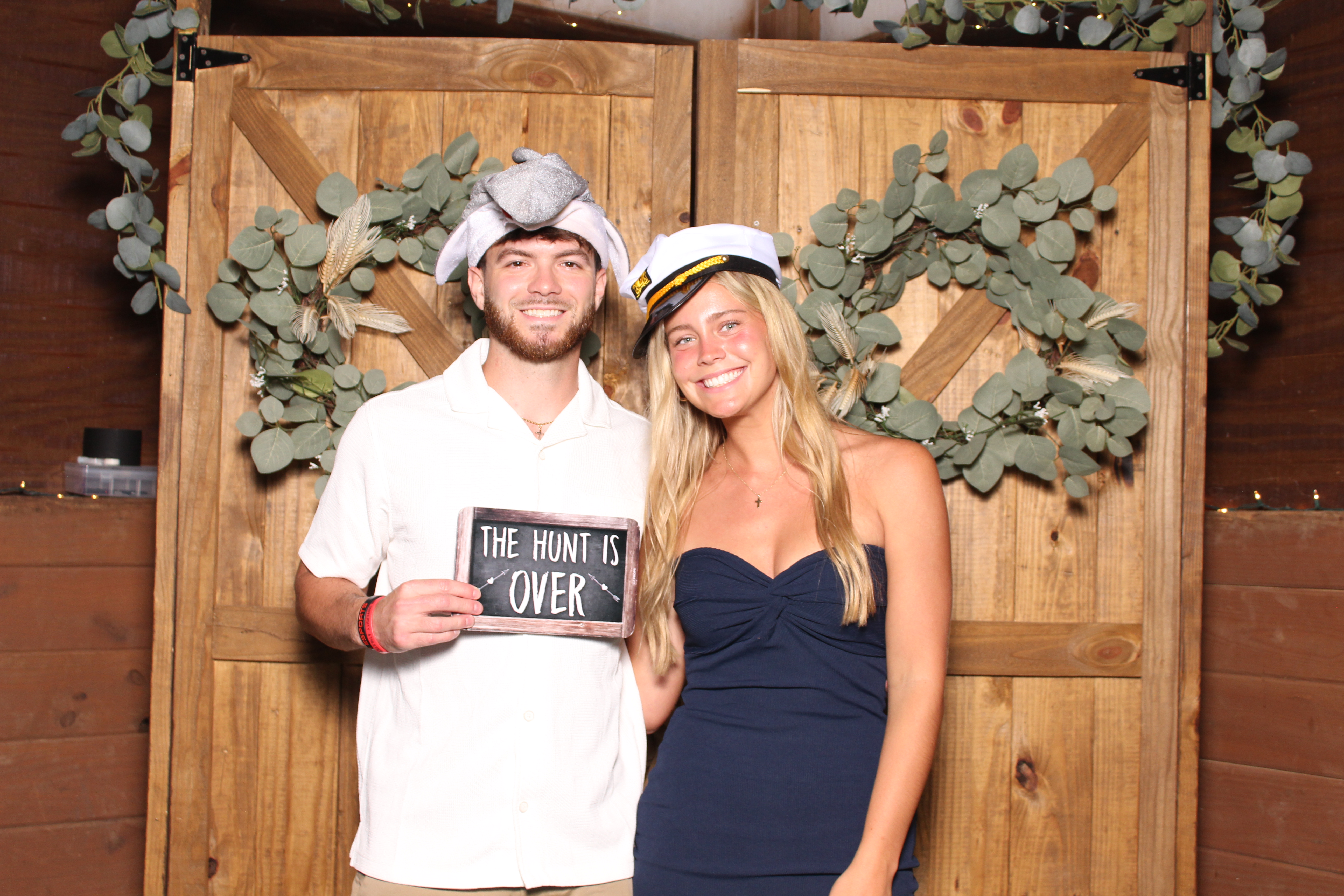 Cole & Rebecca | View more photos from the event at gallery.photoboothcincy.com/u/PhotoBoothCincy/Cole-Rebecca