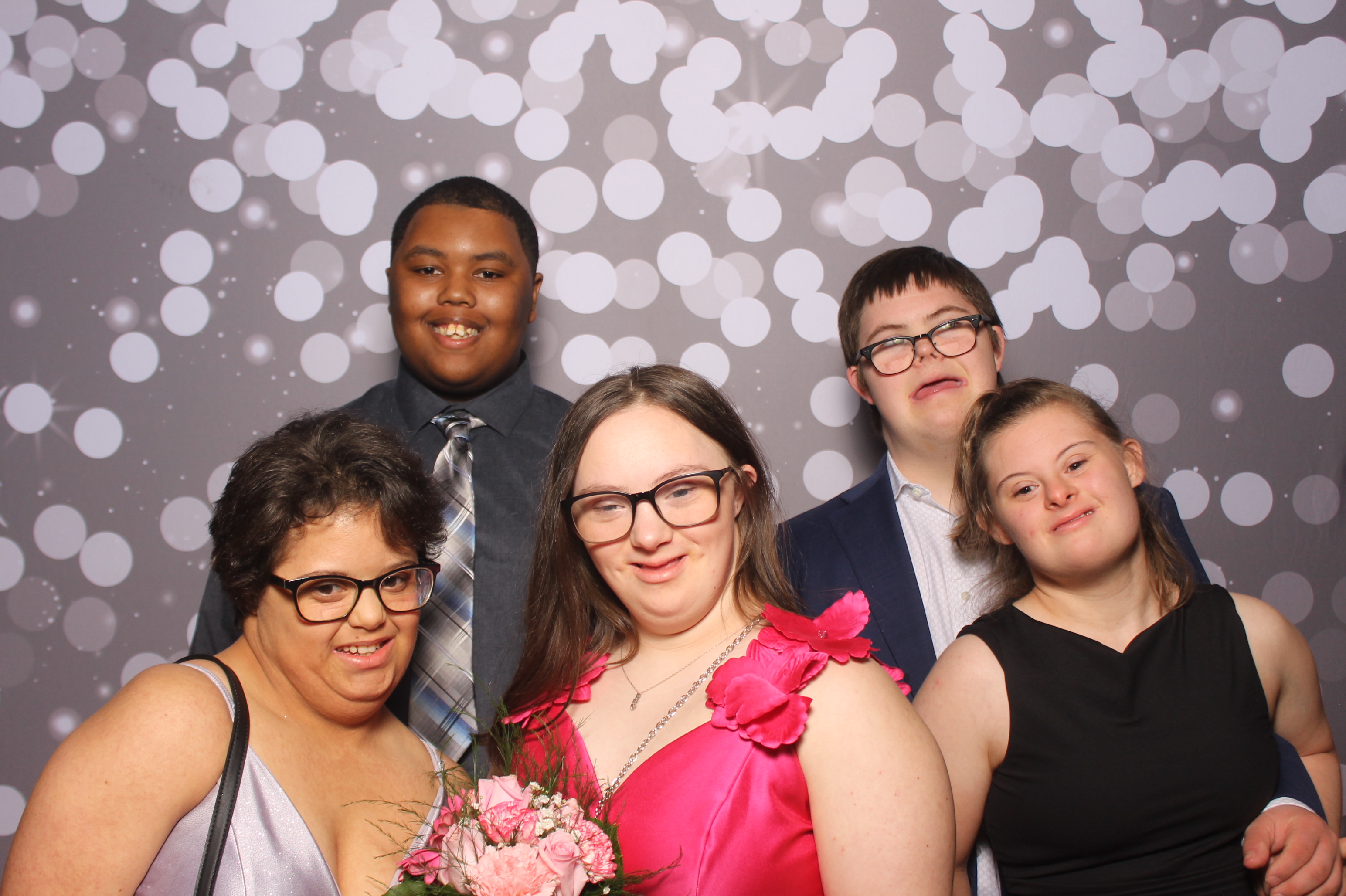 Colerain Prom 2025 | View more photos from the event at gallery.photoboothcincy.com/u/PhotoBoothCincy/Colerain-Prom-2025